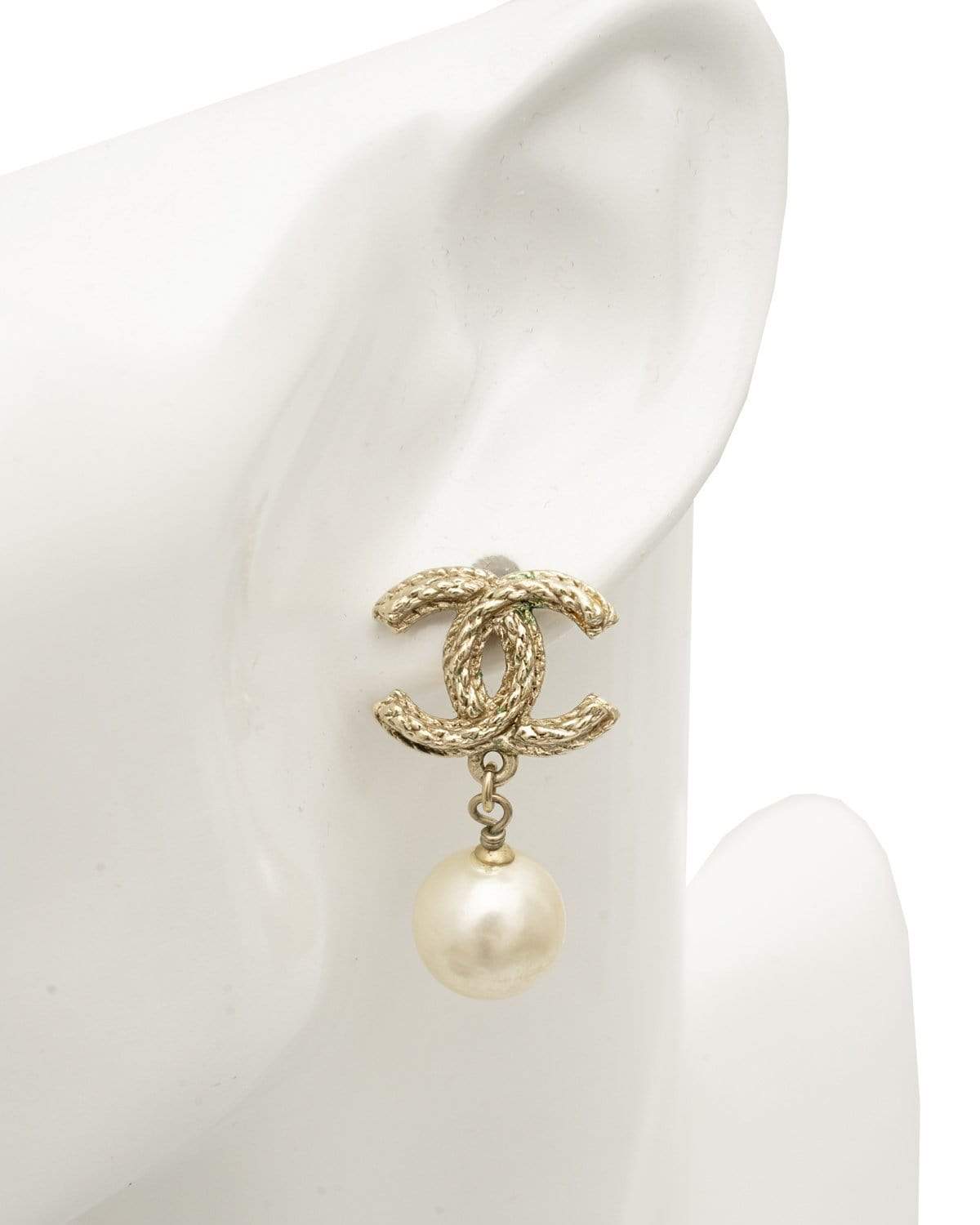 Chanel Chanel Pearl Drop CC Earrings - AWL2060