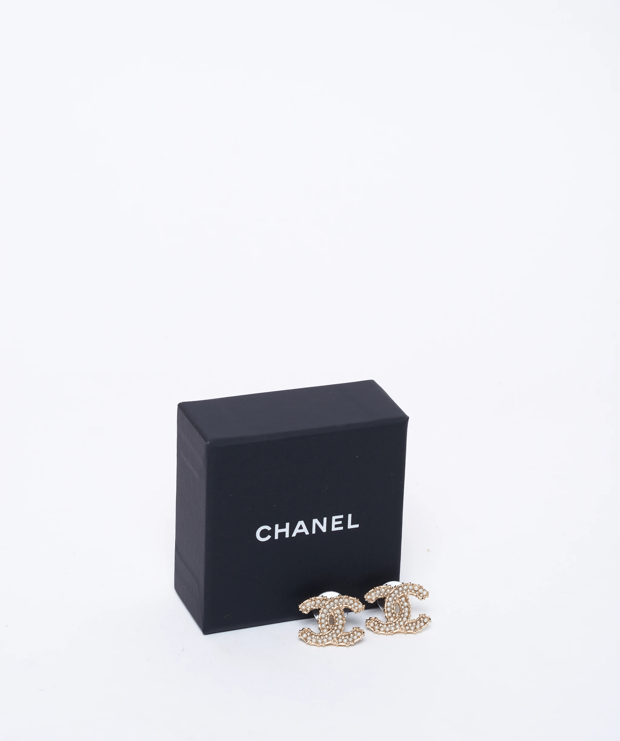 Chanel Chanel pearl encrusted large CC stud earrings