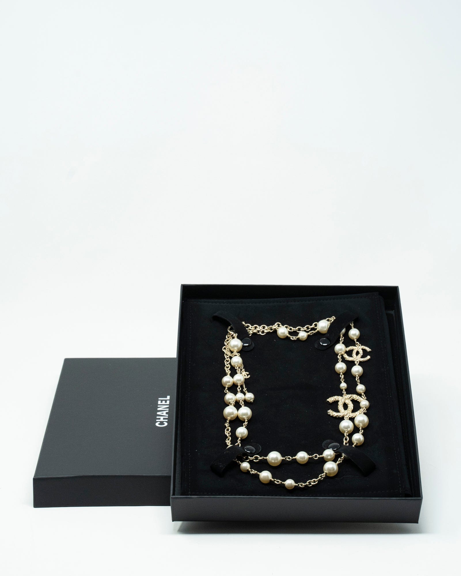 Chanel Chanel pearl necklace - AEL1028