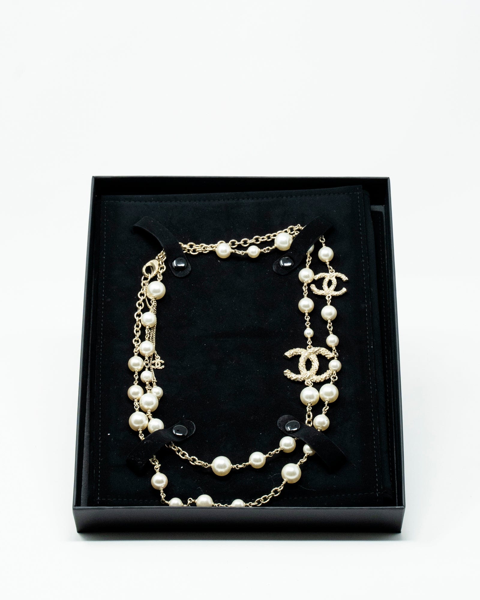 Chanel Chanel pearl necklace - AEL1028