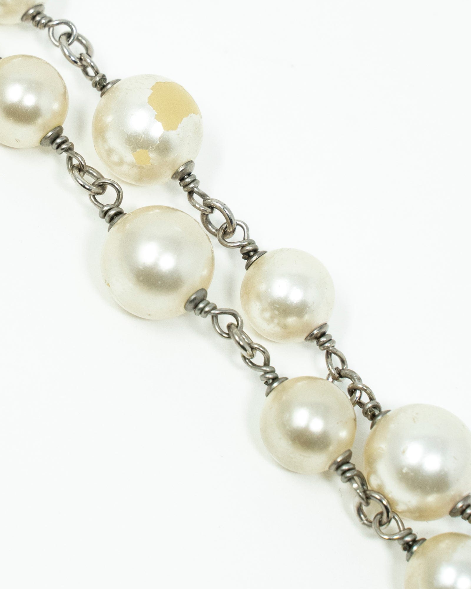 Chanel Chanel pearl necklace with CC logos - AEL1027