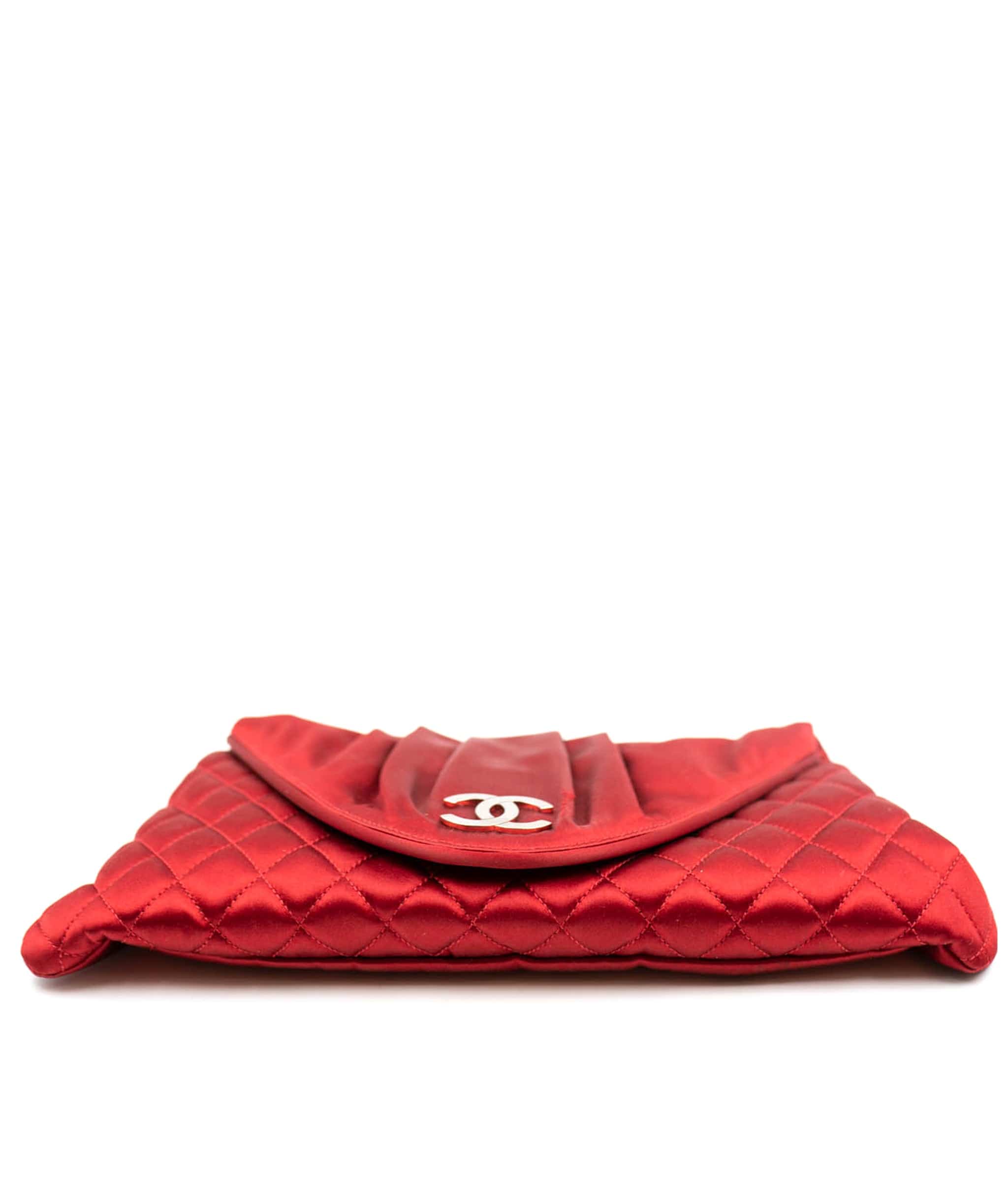 Chanel Chanel red satin clutch ASL4227