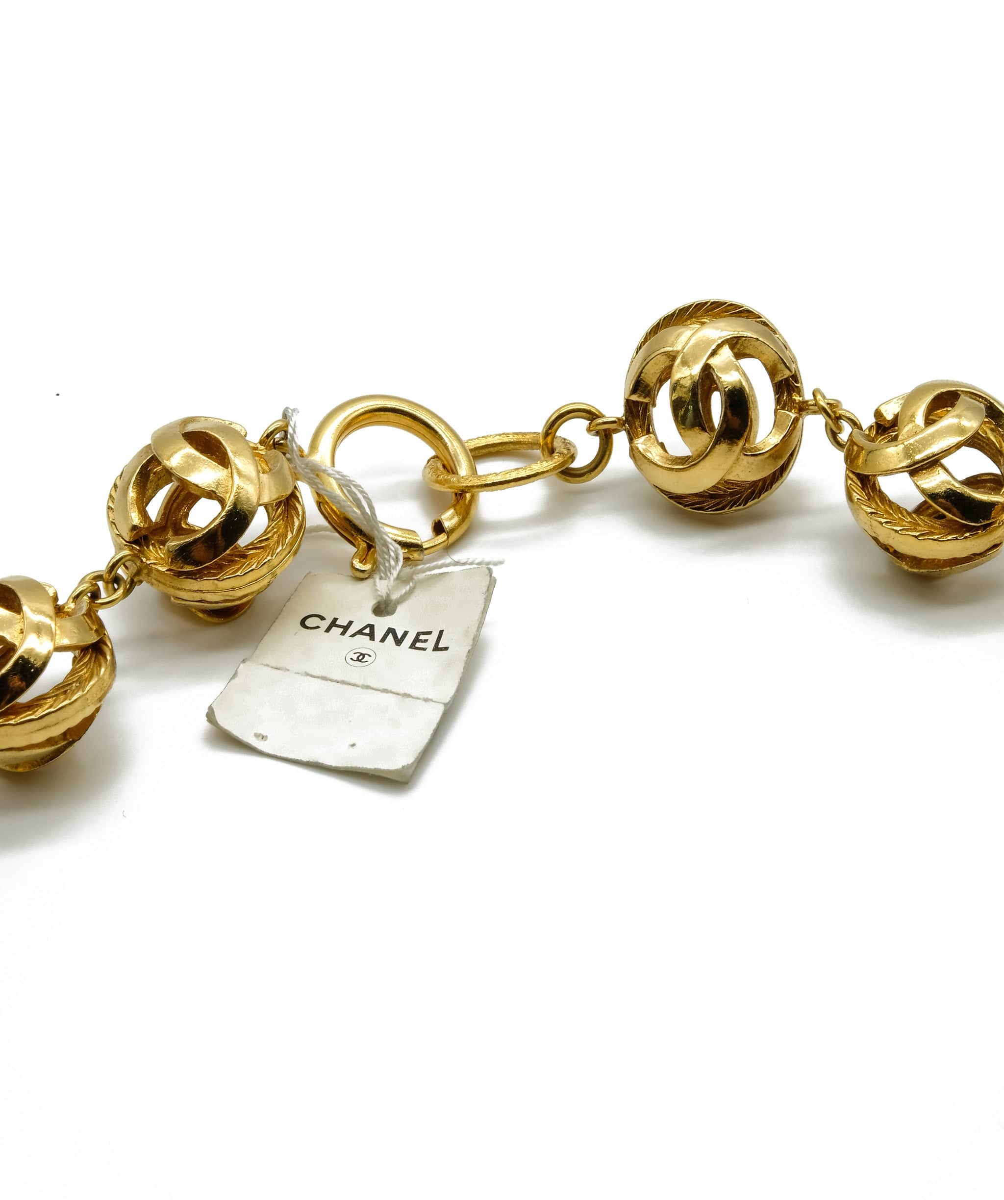 Chanel Chanel round CC ball logo necklace - AWL2595