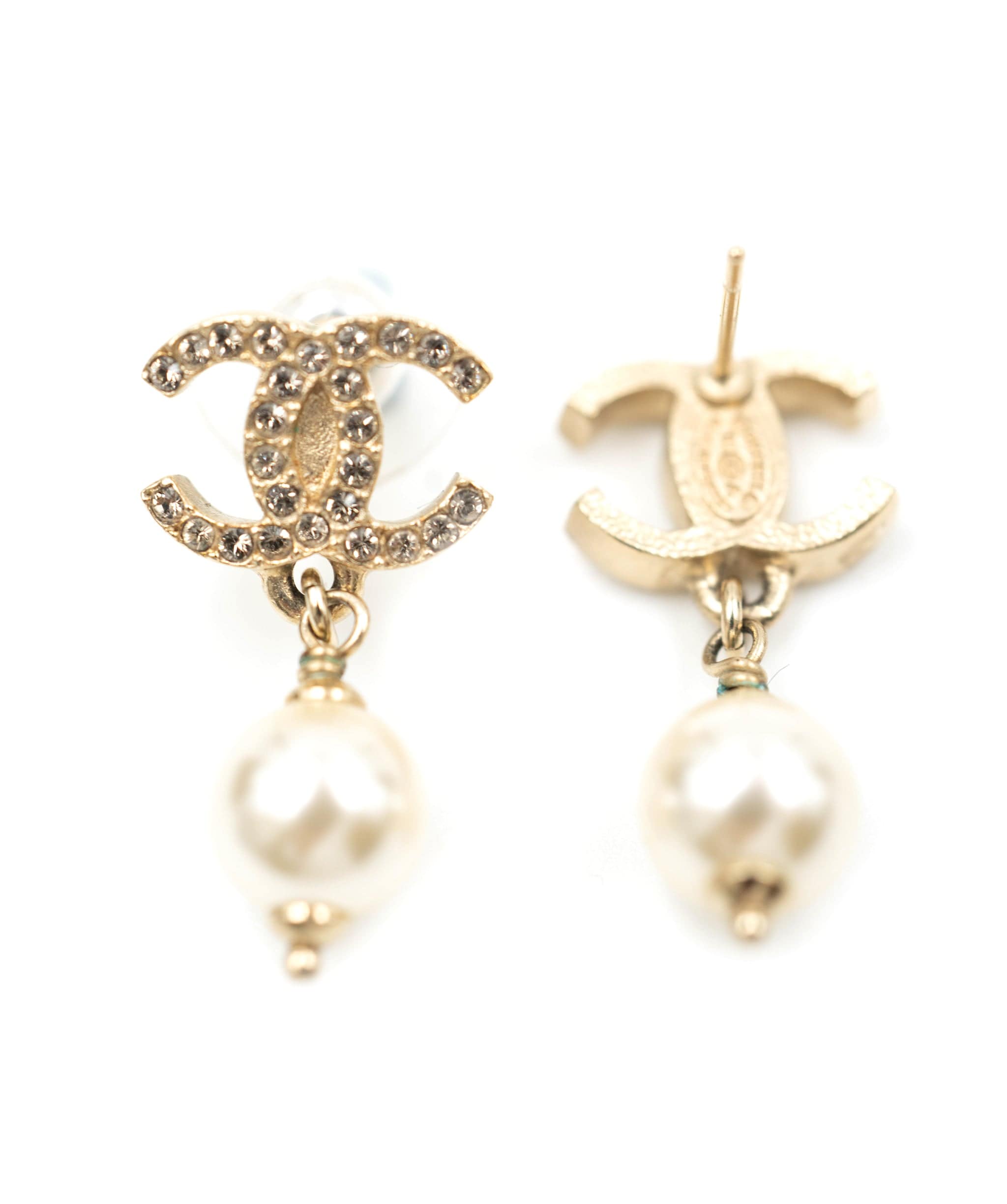 Chanel Chanel silver CC logo and pearl earrings, tiny, full set AGC1215