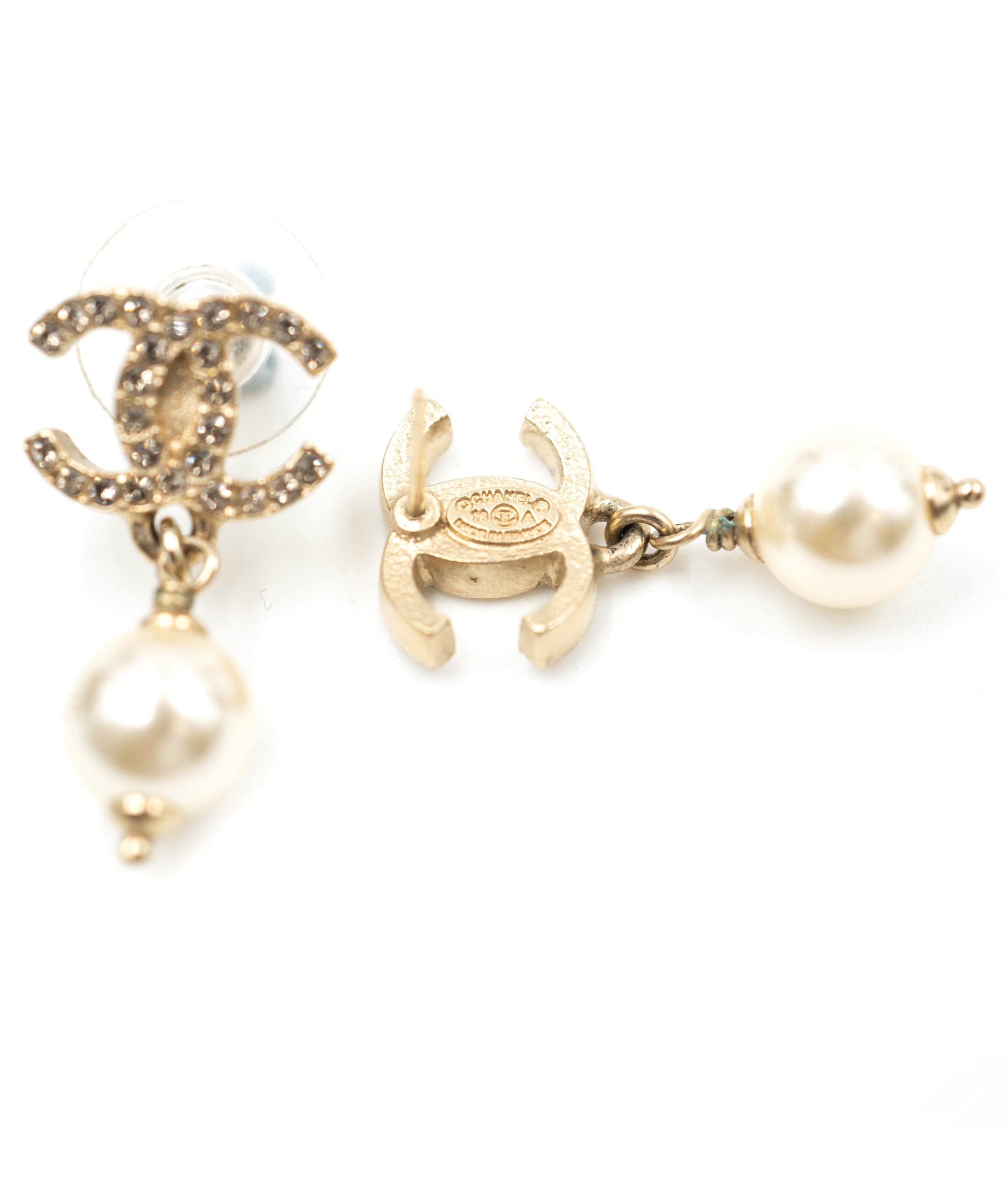 Chanel Chanel silver CC logo and pearl earrings, tiny, full set AGC1215