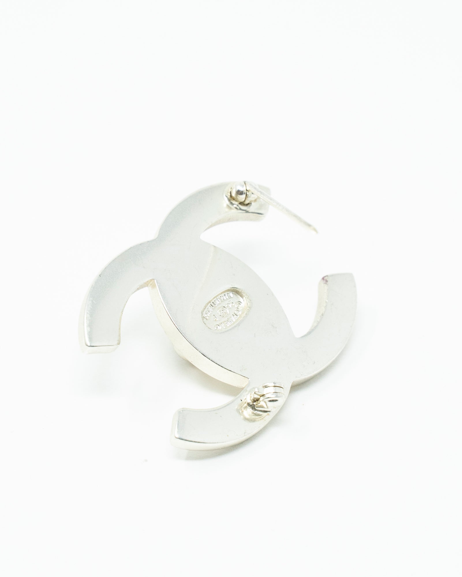 Chanel Chanel SILVER CC TURNLOCK BROOCH - AWL3412