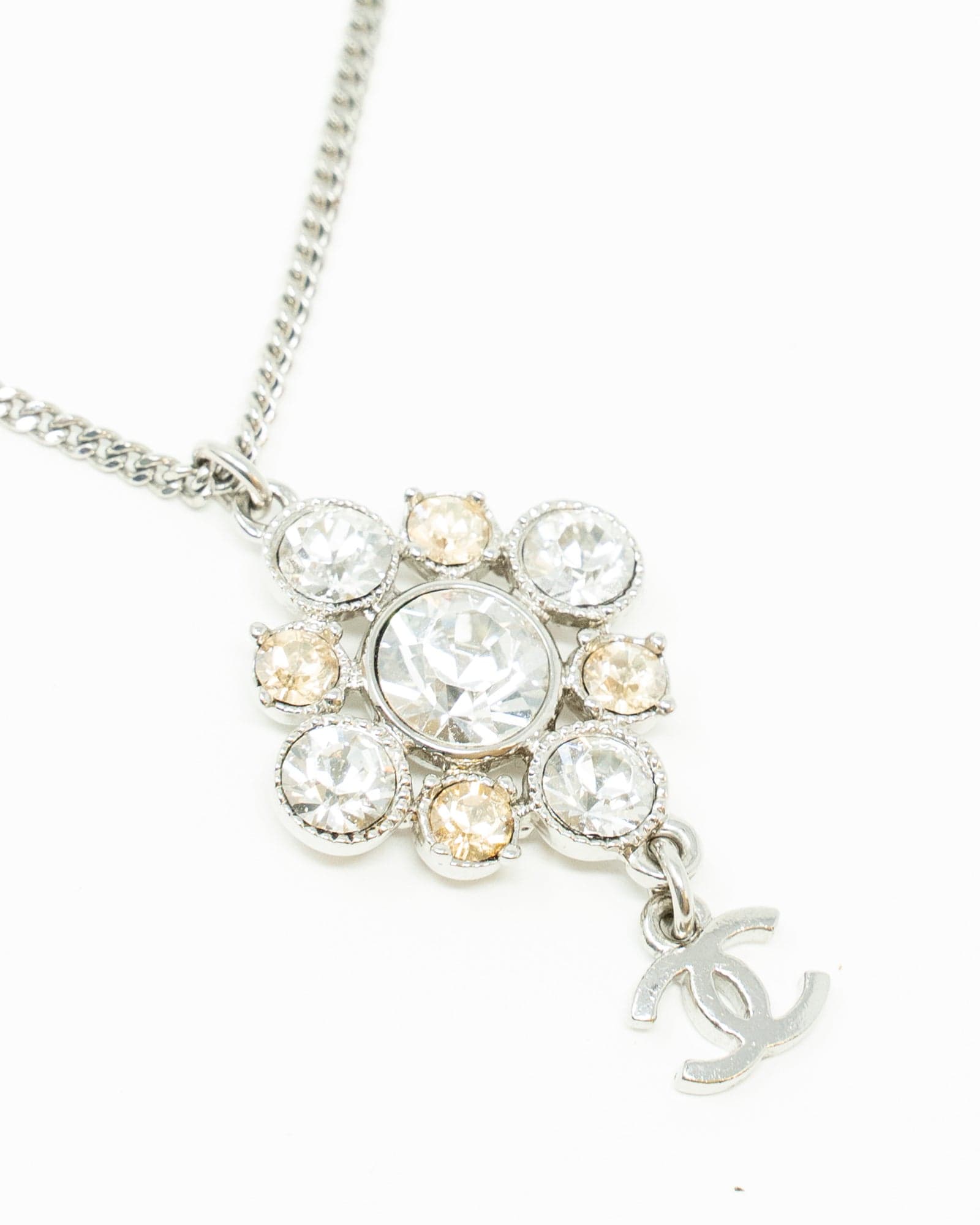 Chanel Chanel silver plated necklace with crystal pendant and CC logo. AJL0022