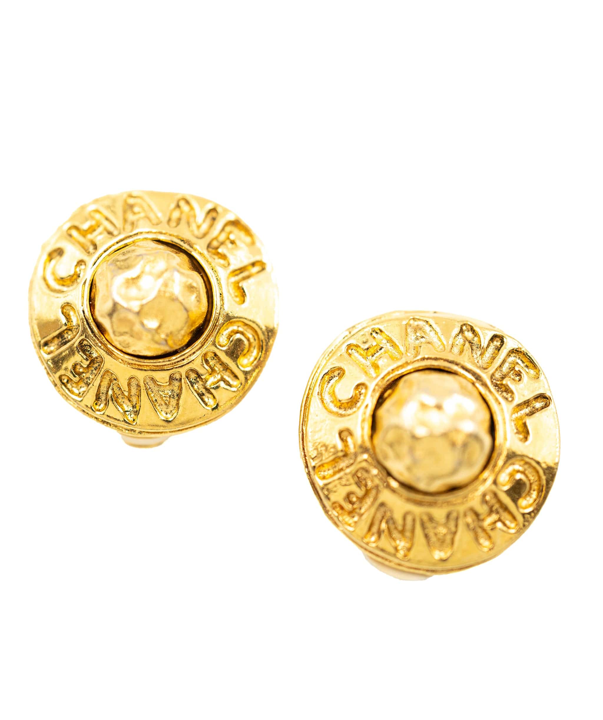 Chanel Chanel small round clip-on earrings with hammered centre and "CHANEL" embossed around AEL1062