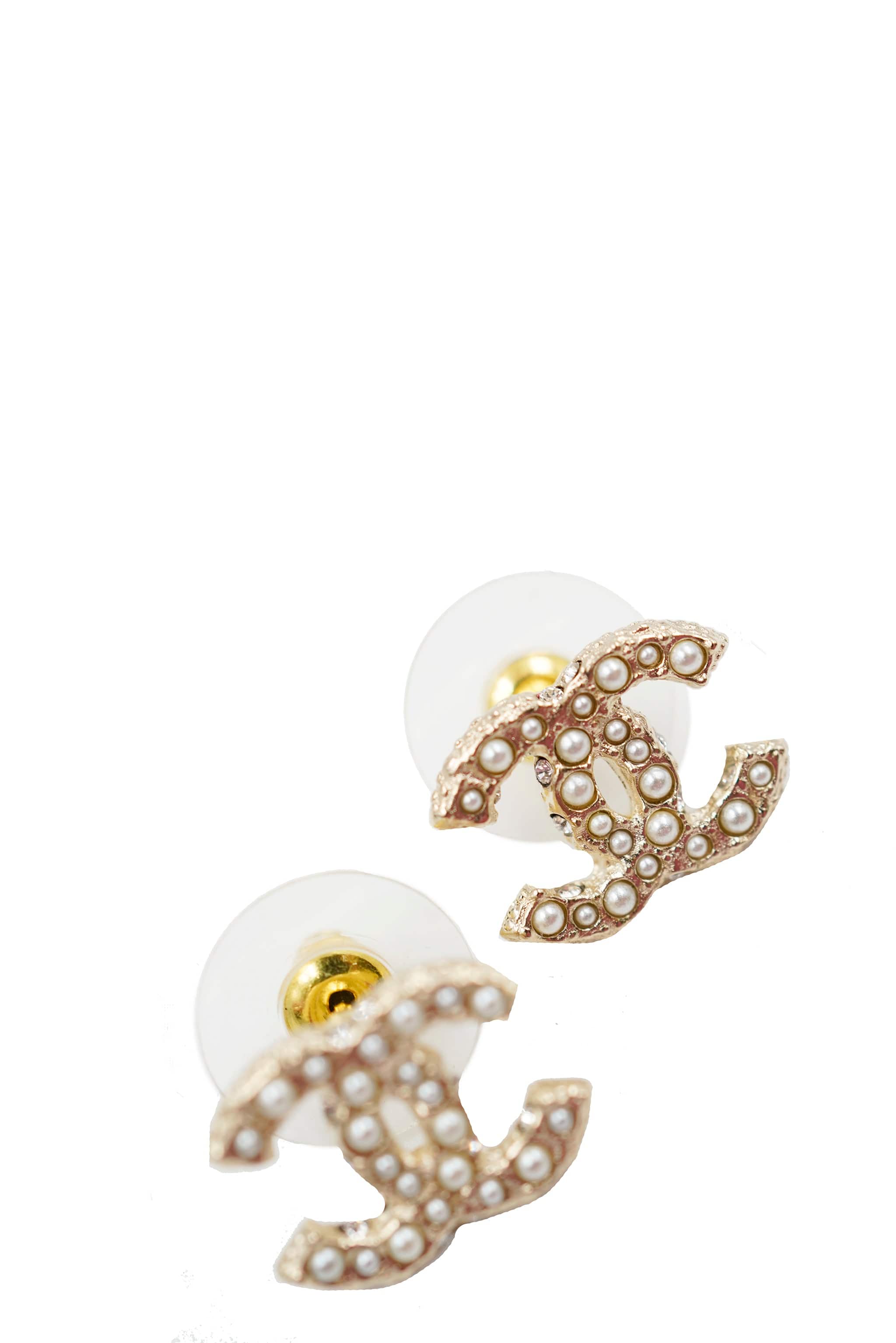 Chanel Chanel stud earrings with pearl cc AVL1009