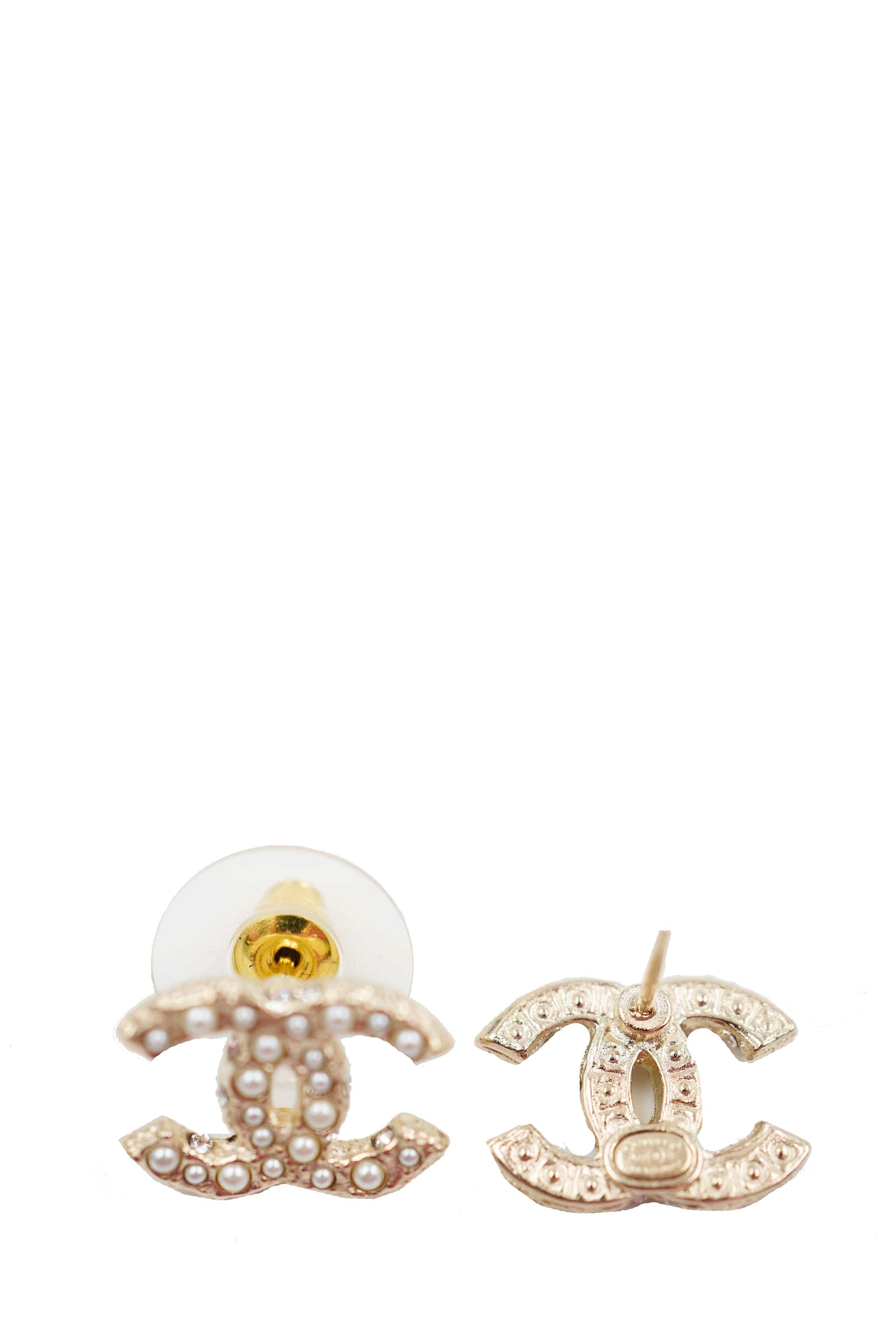 Chanel Chanel stud earrings with pearl cc AVL1009