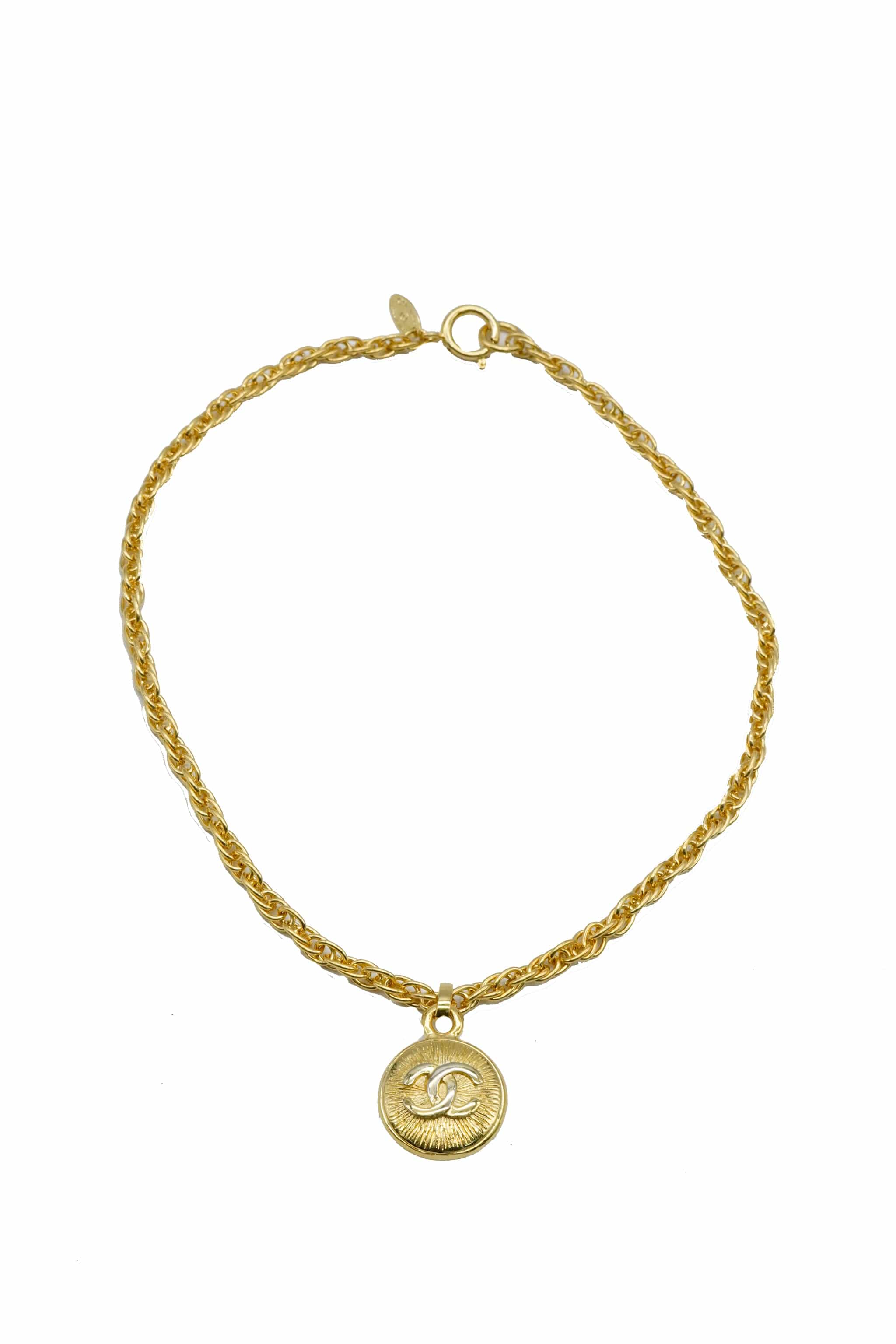 Chanel Chanel sunburst CC top necklace AWL4415