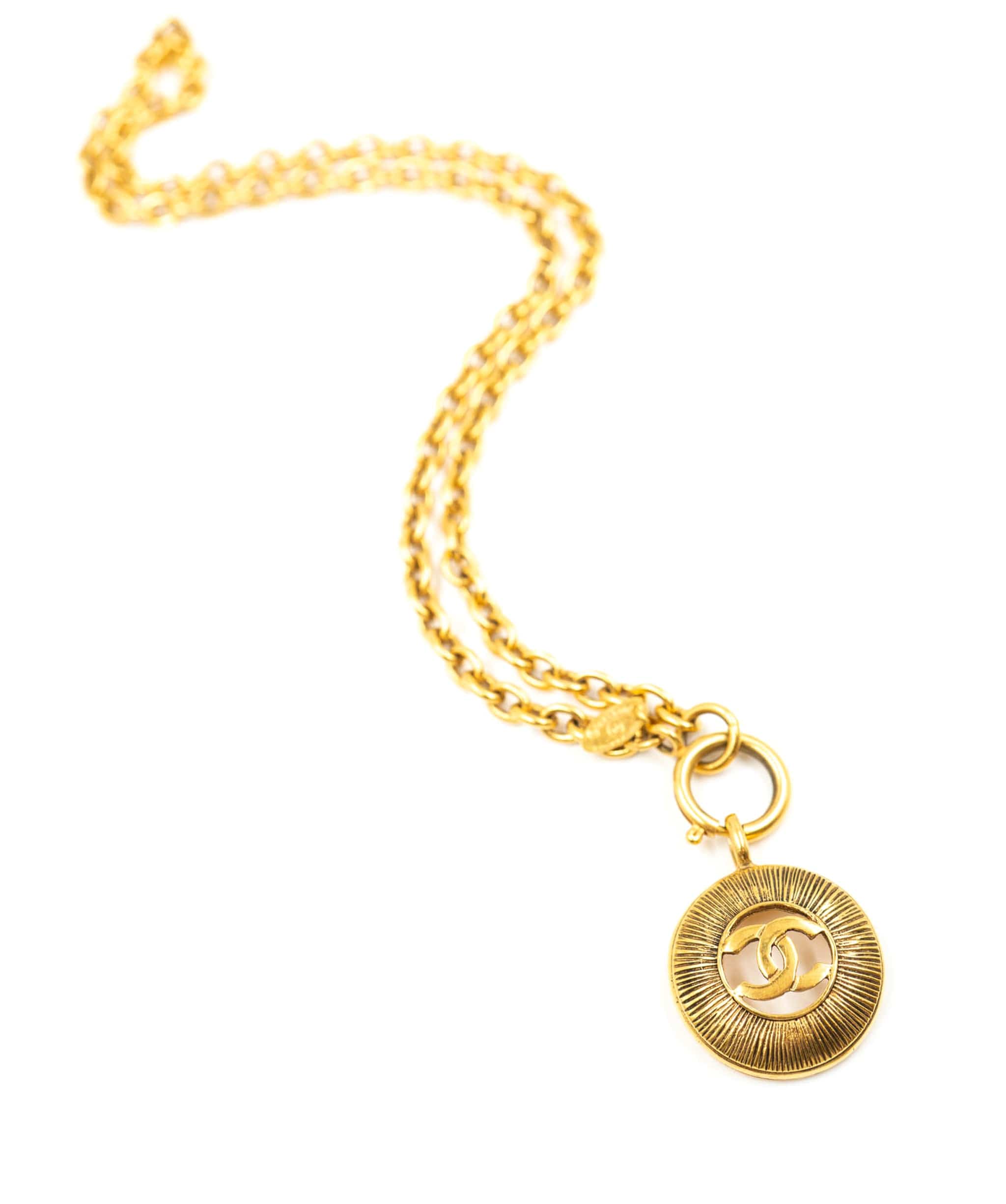 Chanel chanel sunburst necklace ALL0128