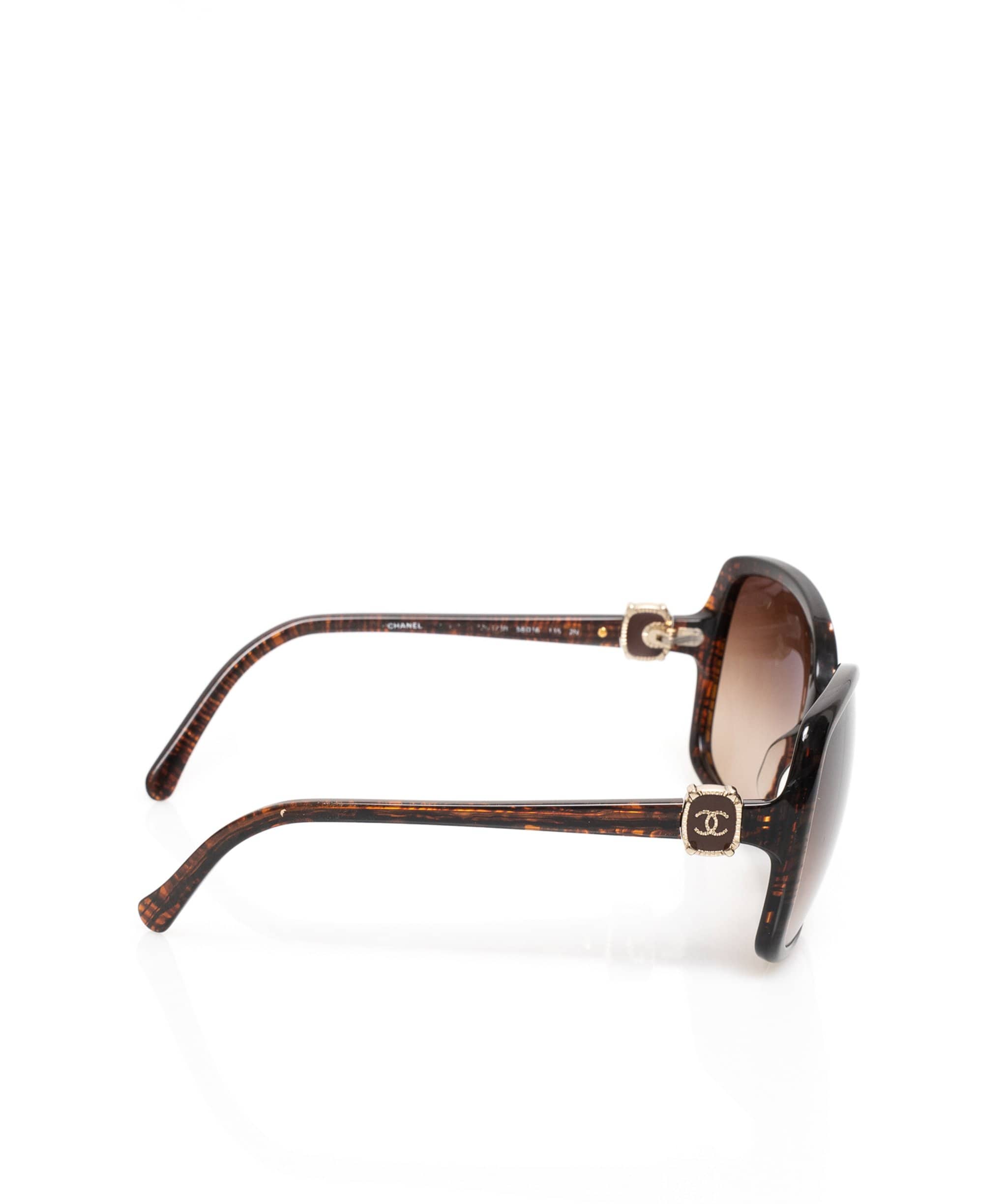 Chanel Chanel Sunglasses with CC Side Detail - AWC1049