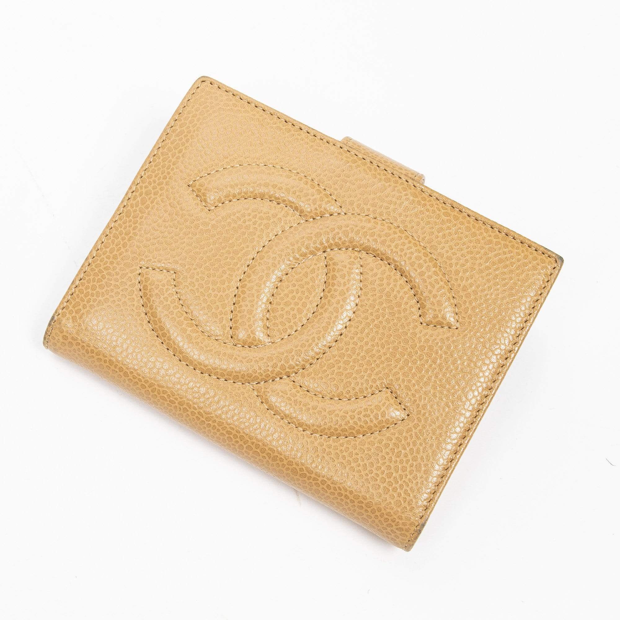 Chanel Chanel Tan Caviar Skin CC Bi-Fold Purse - AWL1362