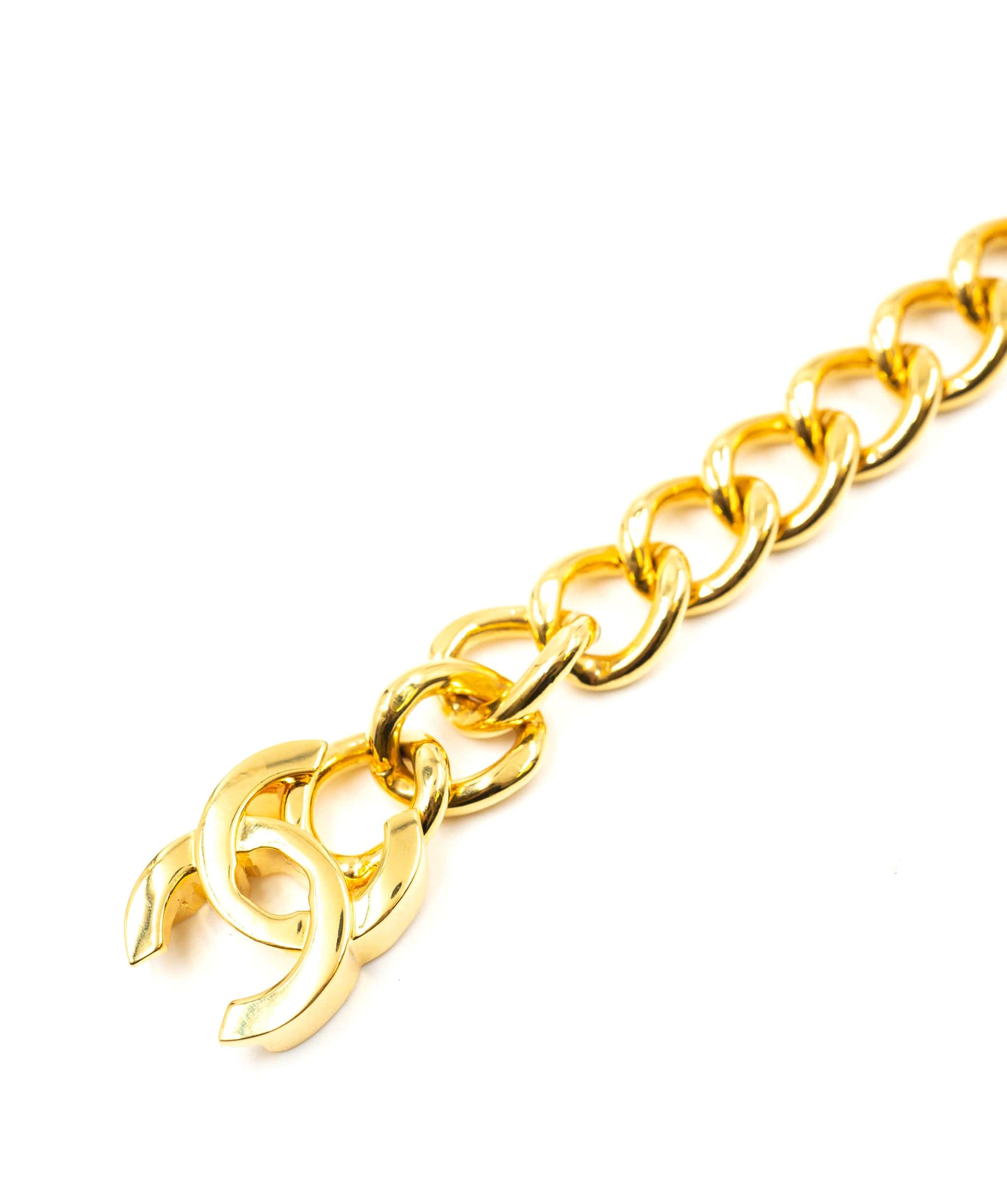 Chanel Chanel turnlock CC bracelet GOLD - AWL3466