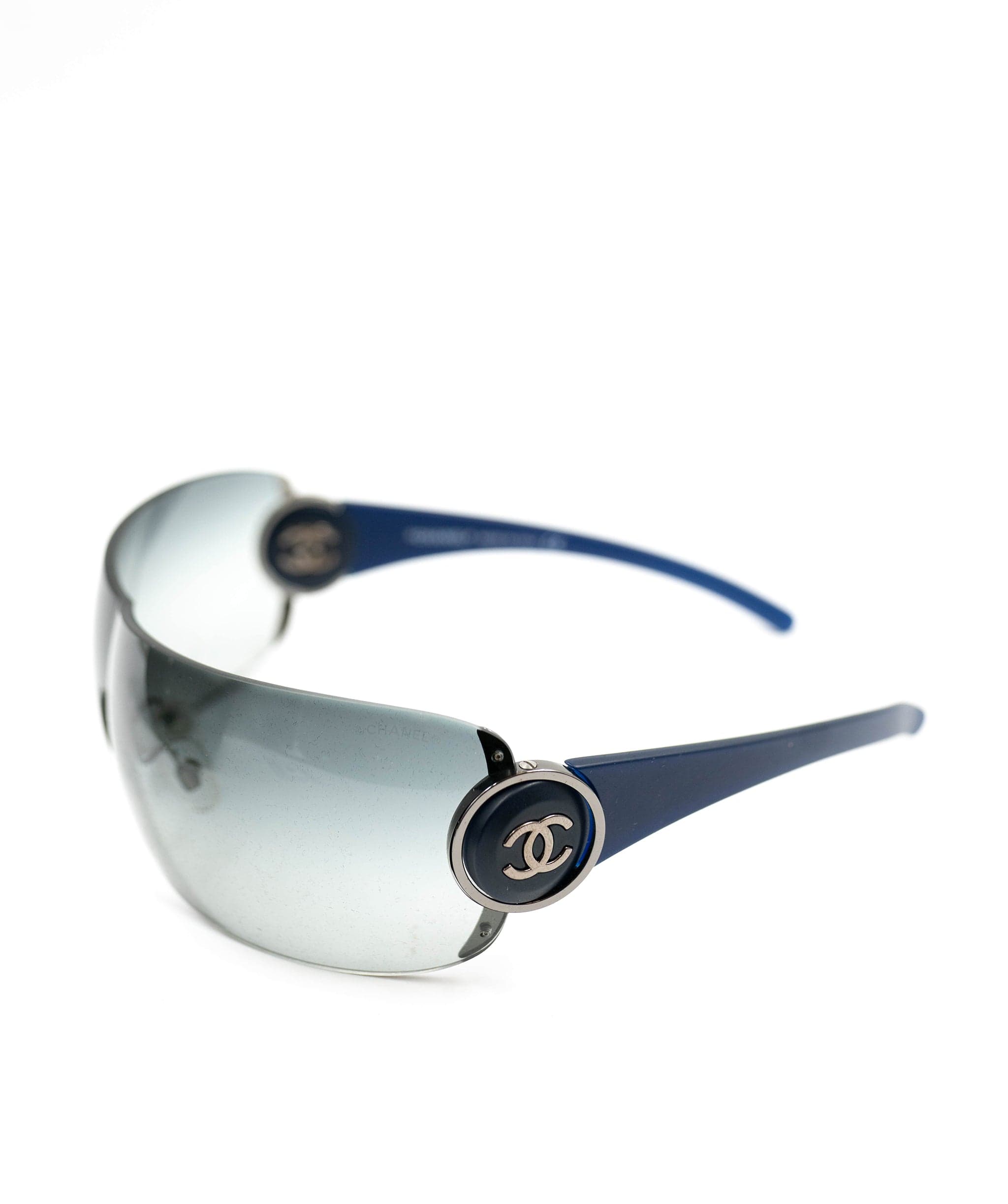 Chanel Chanel Y2K visor style sunglasses in navy. AGC1404