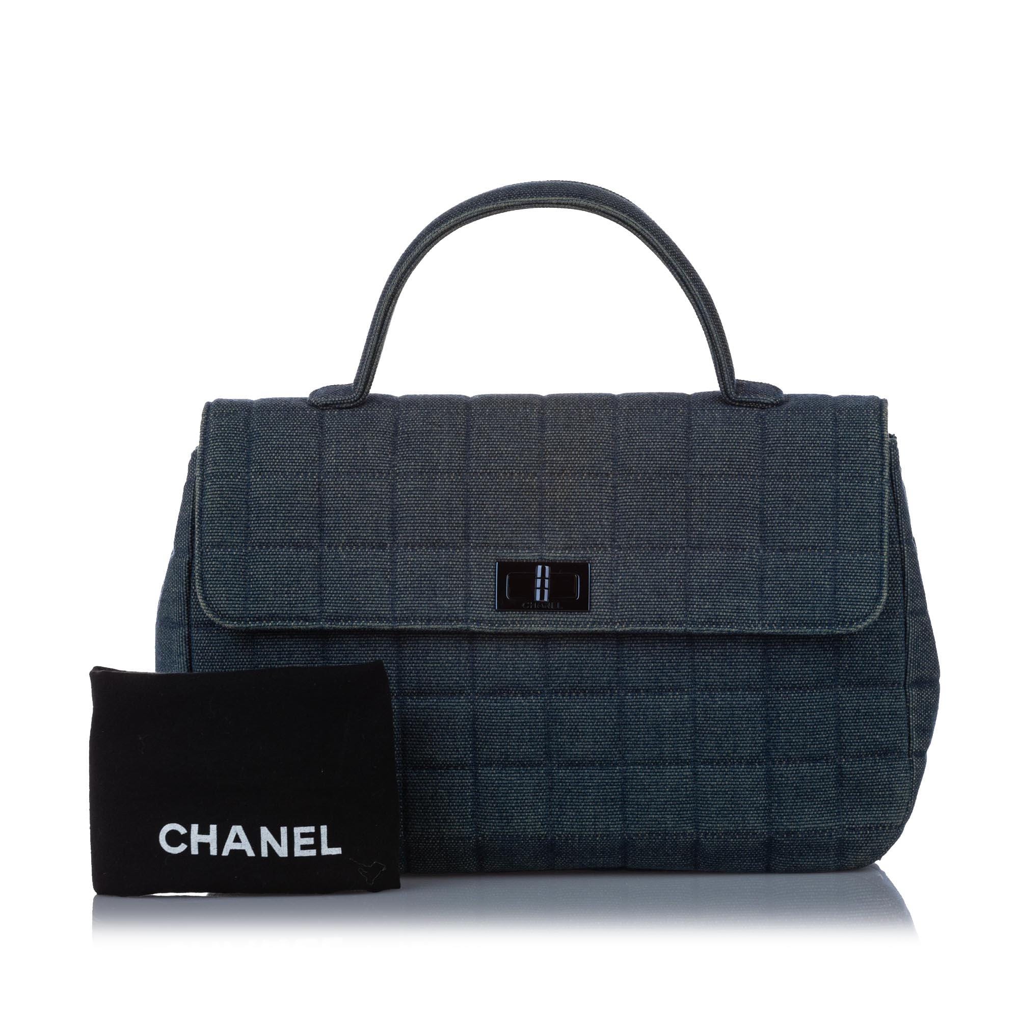 Chanel AUCTION Chanel Denim choco Bar quilted Handbag NW5321