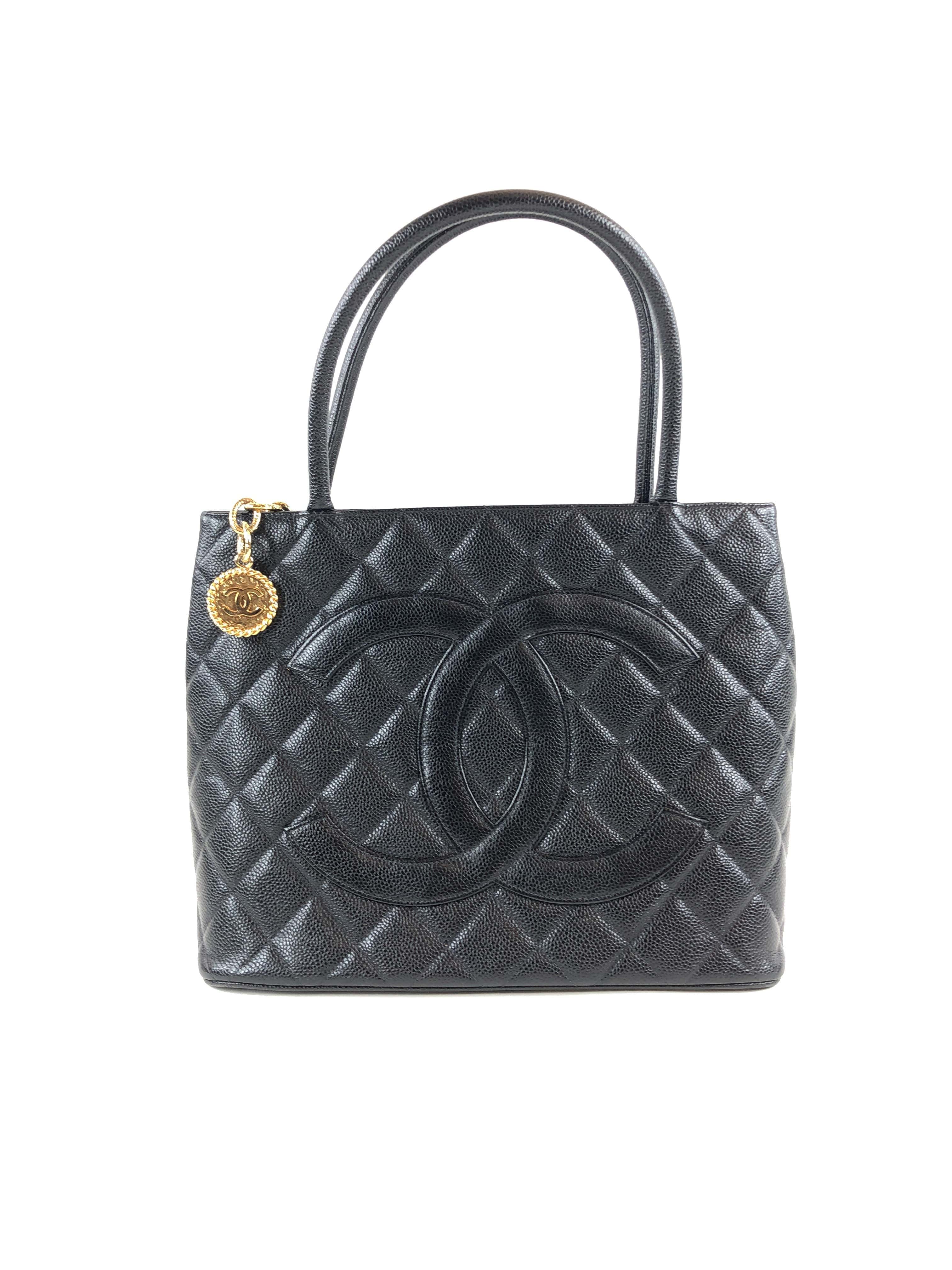 Chanel Caviar Skin (Bag) / Tote Bag 3940568