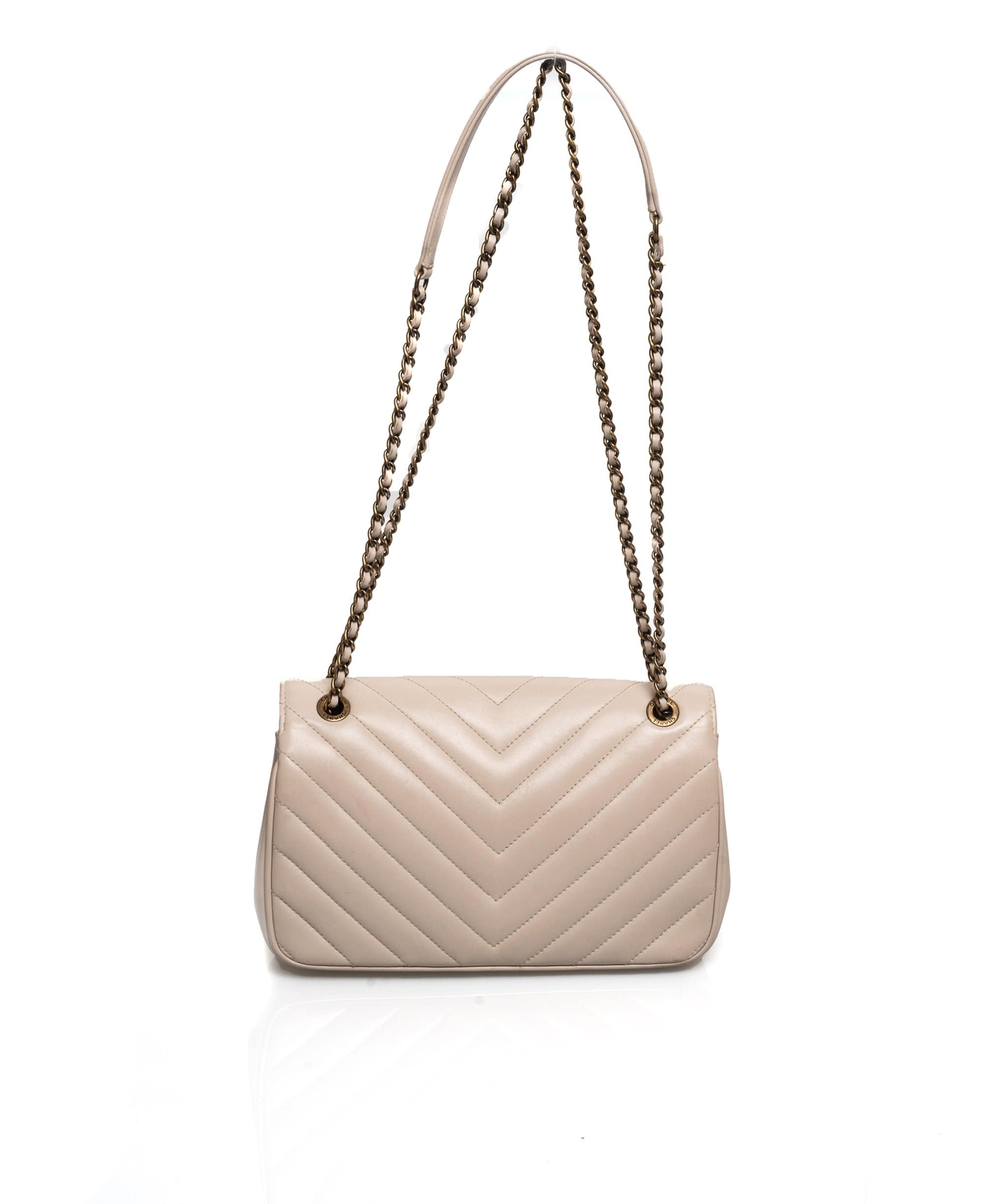 Chanel Chanel 10" beige chevron leather handbag - ASL1213