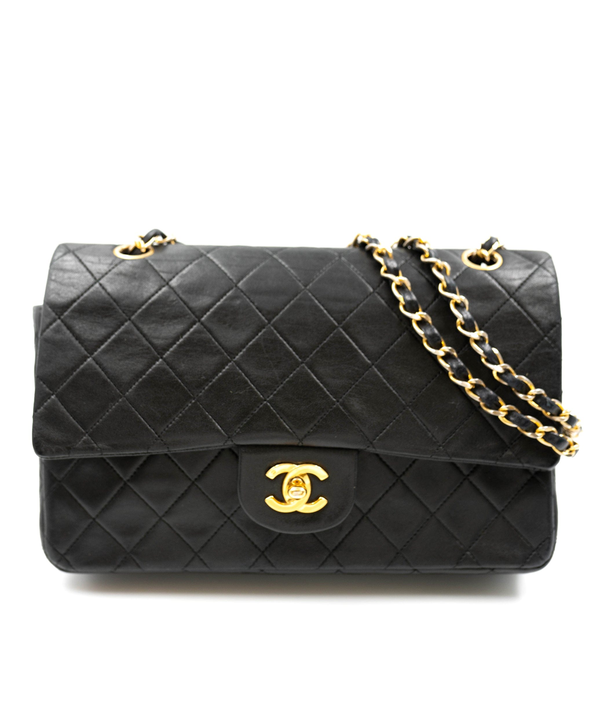 Chanel Chanel 10" Classic Flap bag with GHW - AWL3565