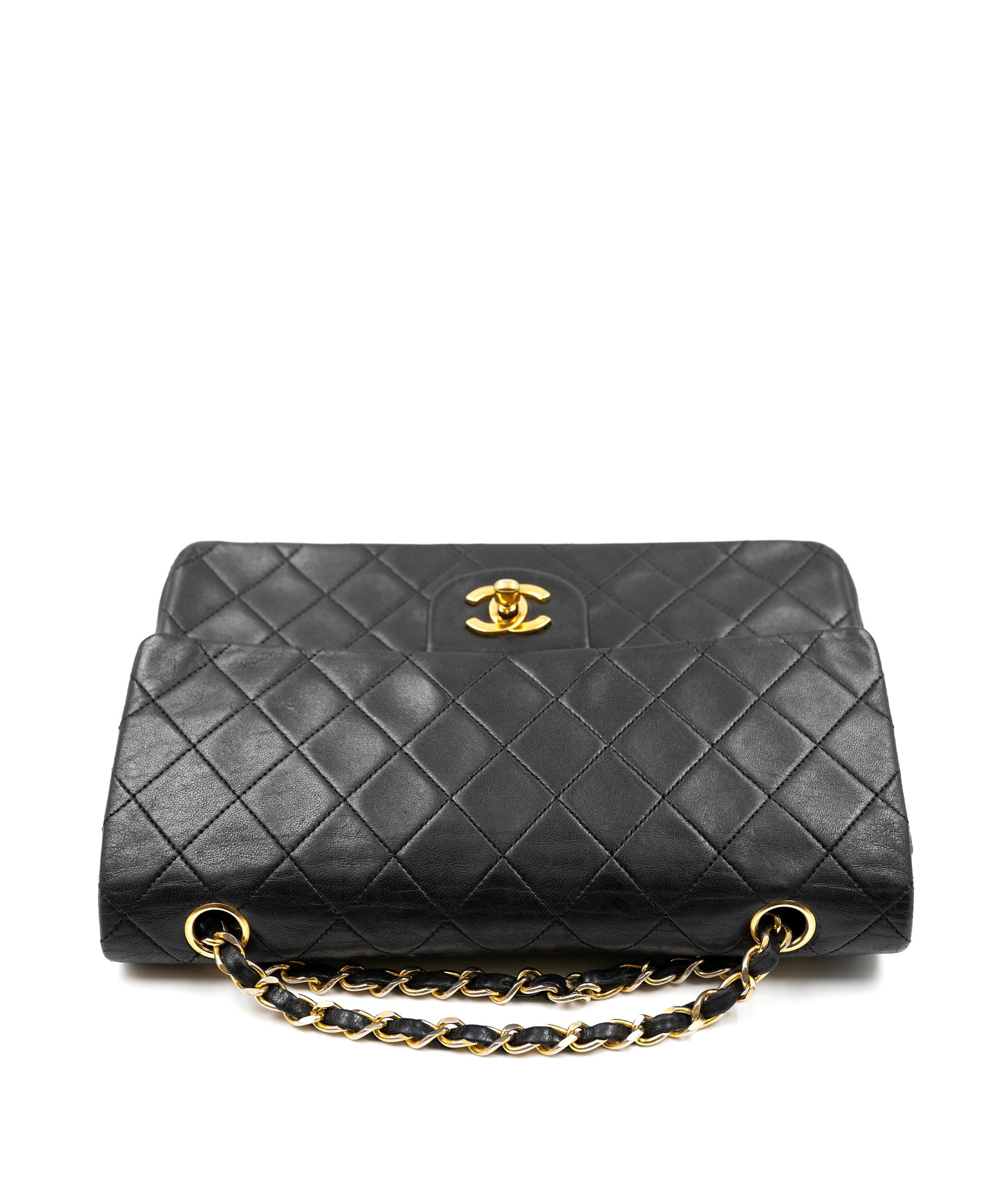 Chanel Chanel 10" Classic Flap bag with GHW - AWL3565