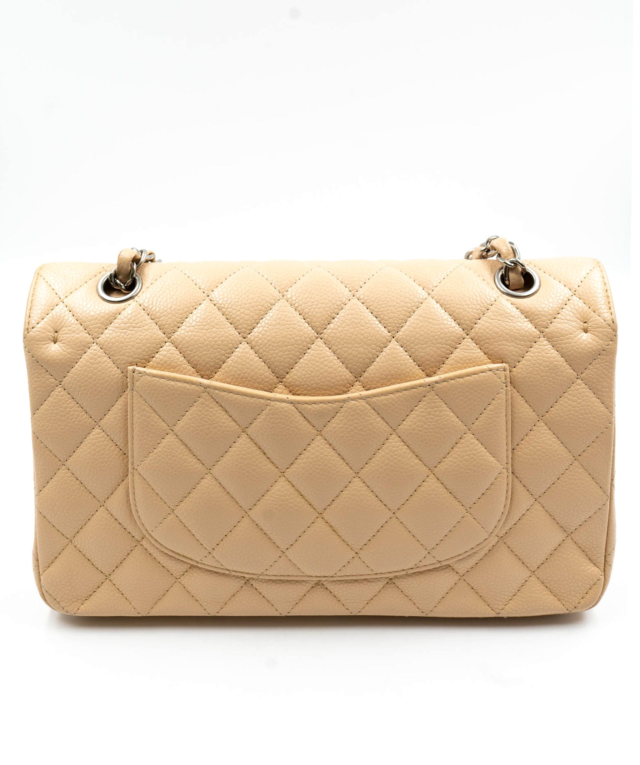 Chanel Chanel 10" Medium Caviar Skin Flap bag with SHW - AWL3799