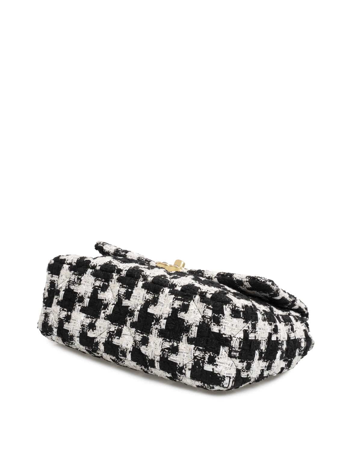 Chanel Chanel 19 Medium Flap Bag in Black And White Houndstooth Tweed - ASL1911