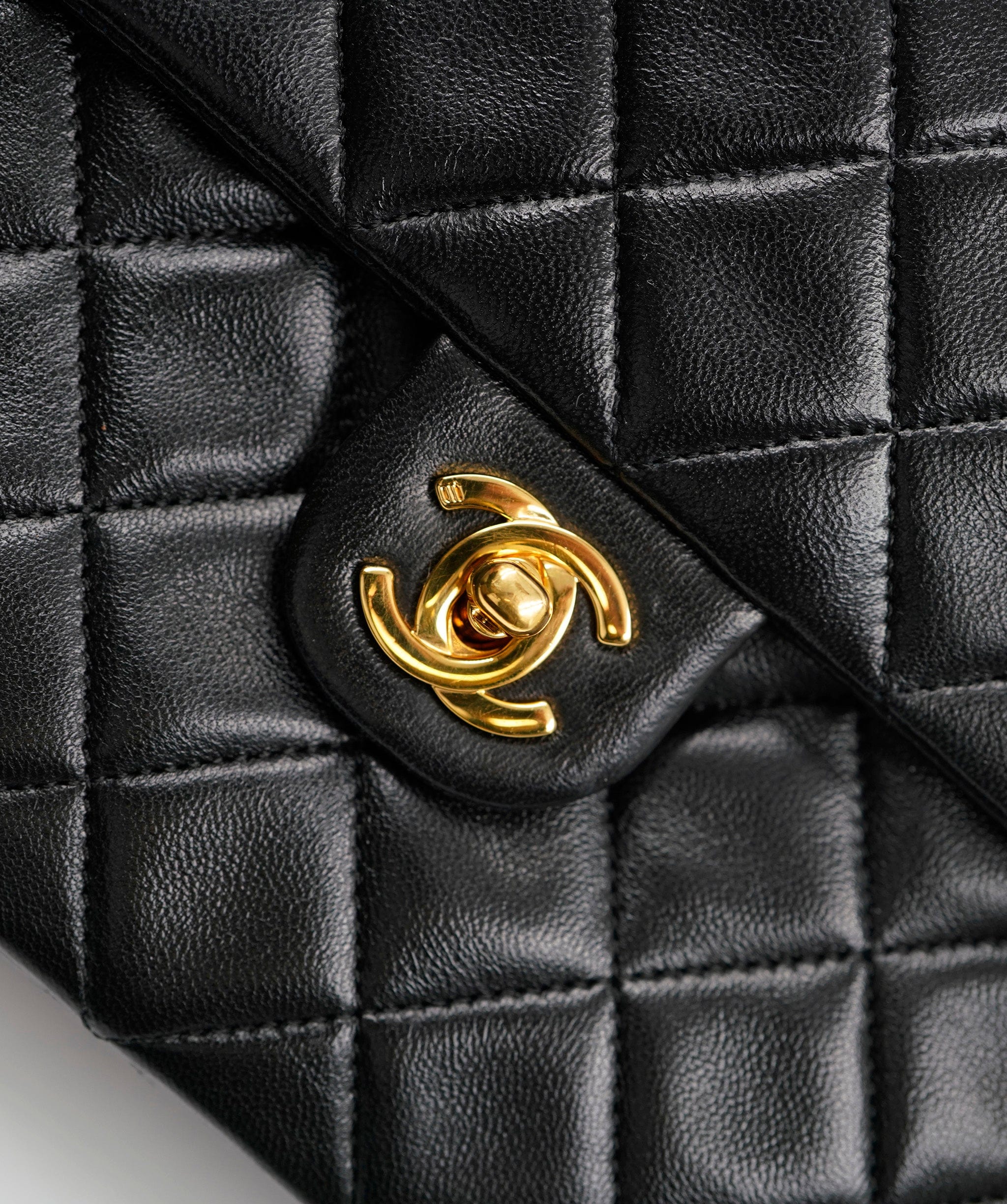 Chanel Chanel 8" Single Flap bag in Black Lambskin with GHW - AWL4074