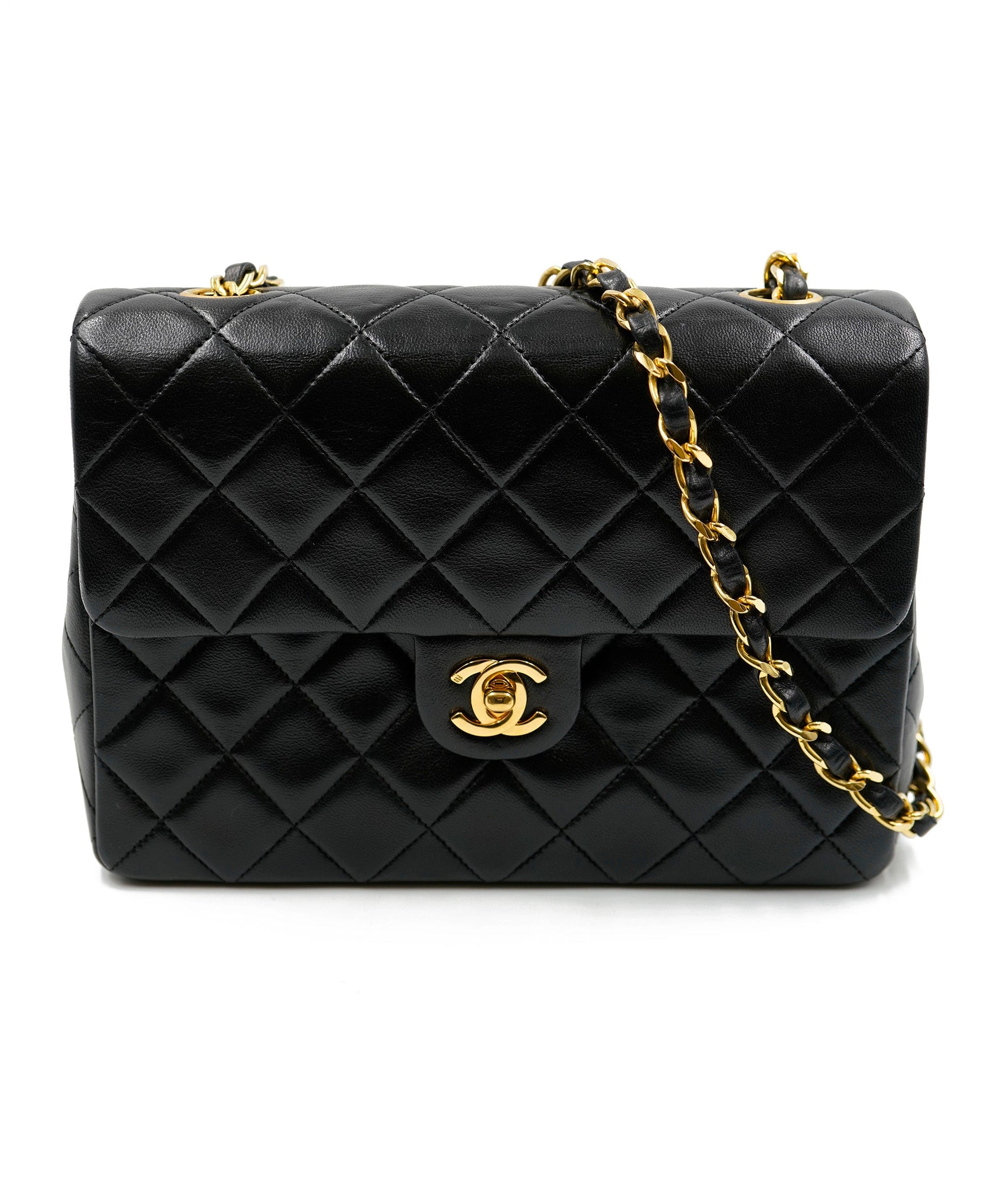 Chanel Chanel 8" Single Flap bag in Black Lambskin with GHW - AWL4074