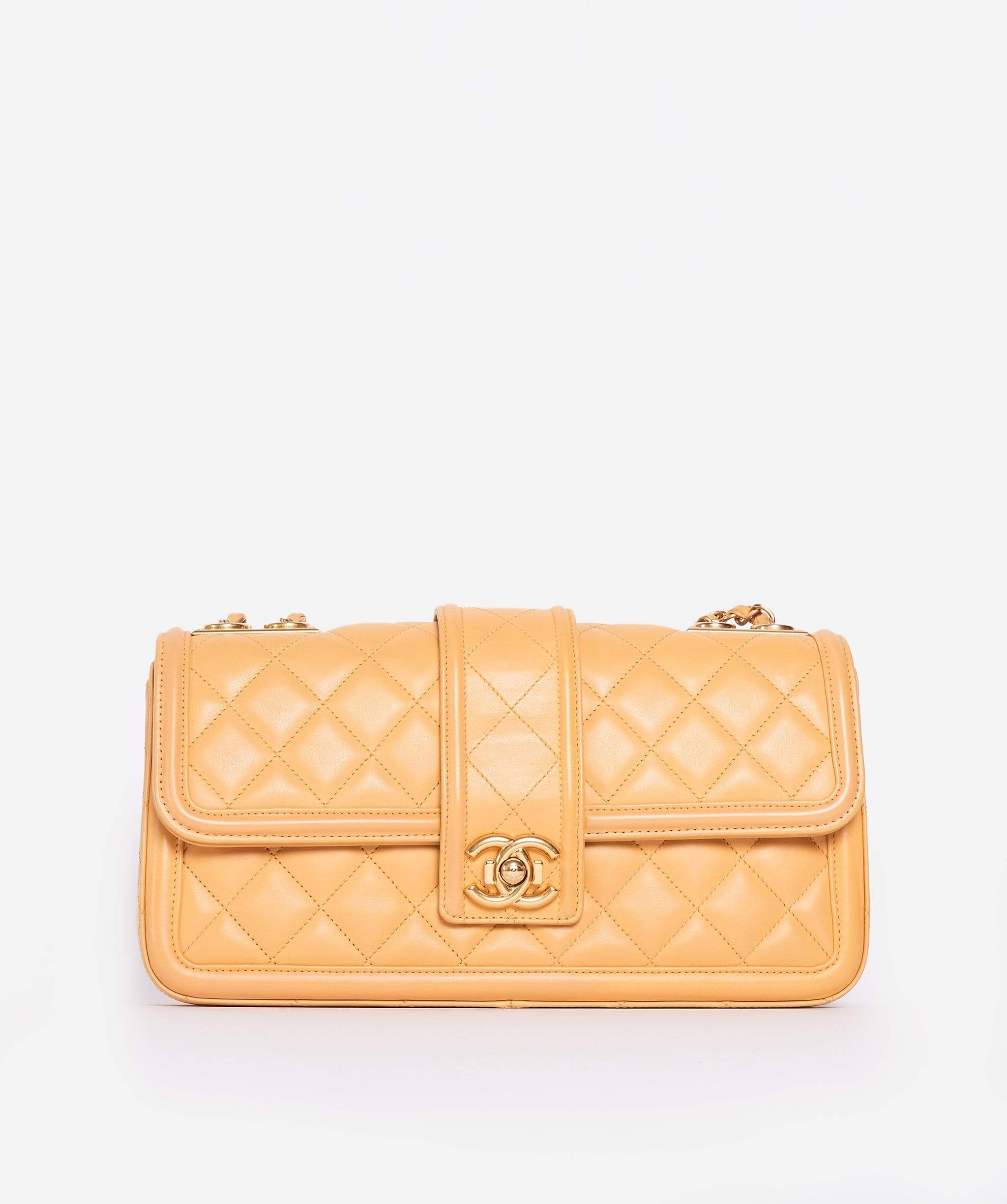 Chanel Chanel Beige Leather Quilted Flap - AWL1527