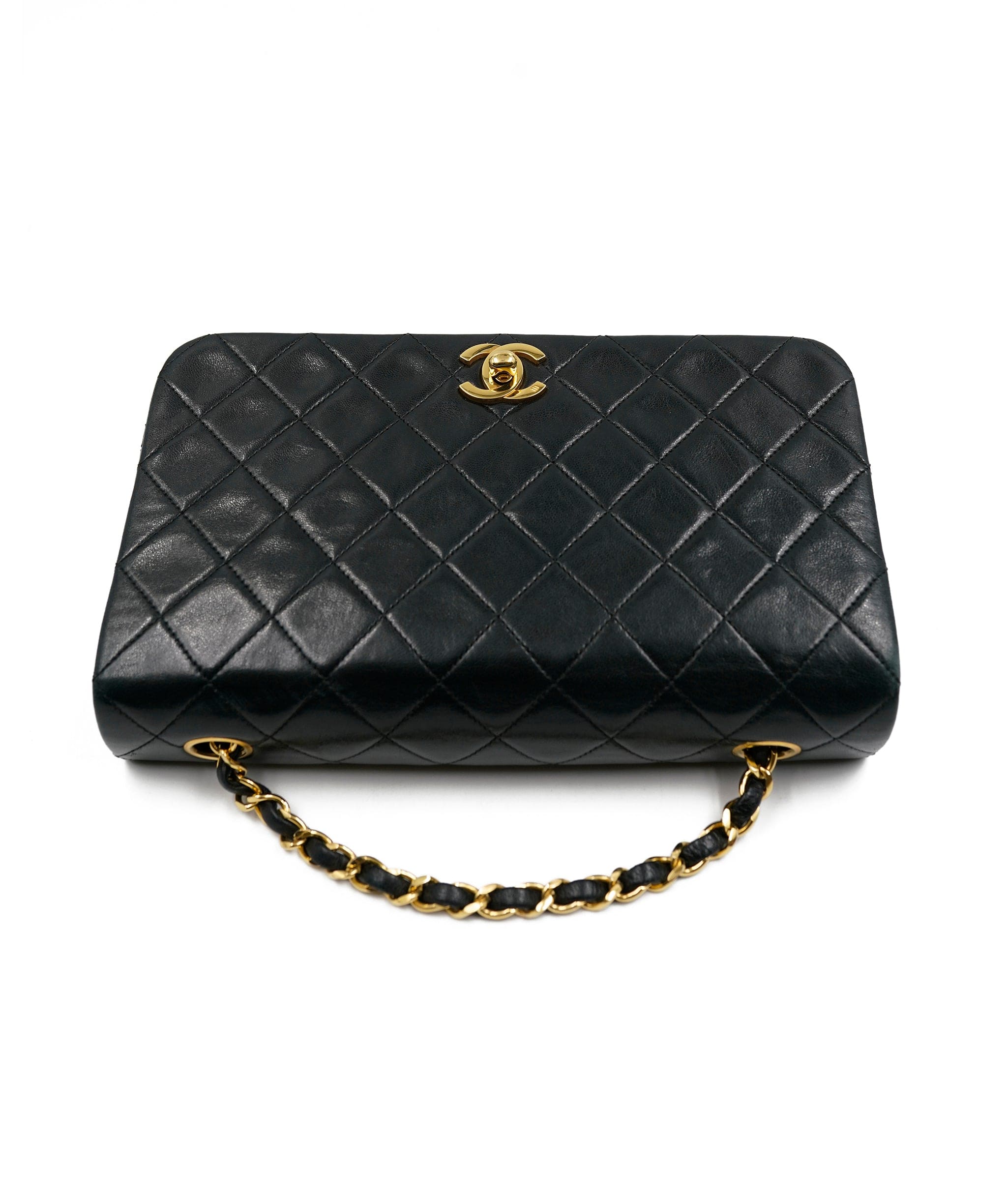 Chanel Chanel black lambskin 9" full flap GHW - AWL3063