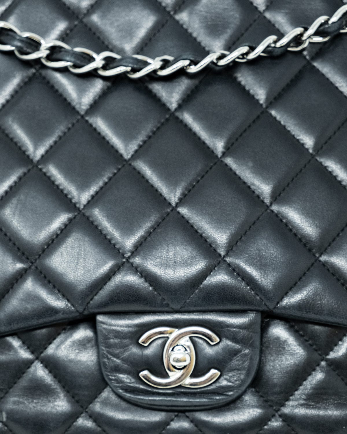 Chanel Chanel Black Lambskin Maxi Single Flap Bag PHW - AGL1728