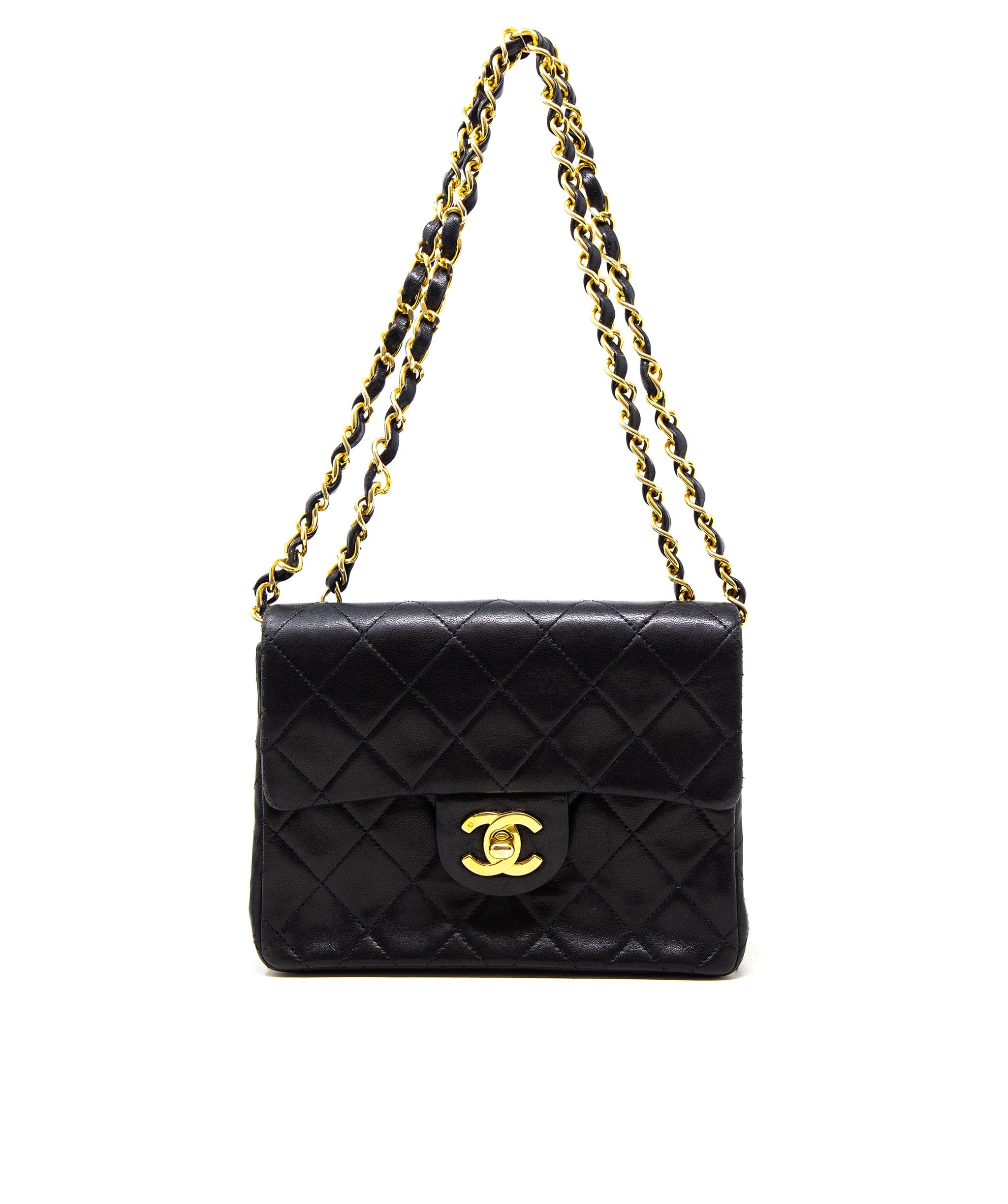 Chanel Chanel black lambskin mini flap bag - AGL2218