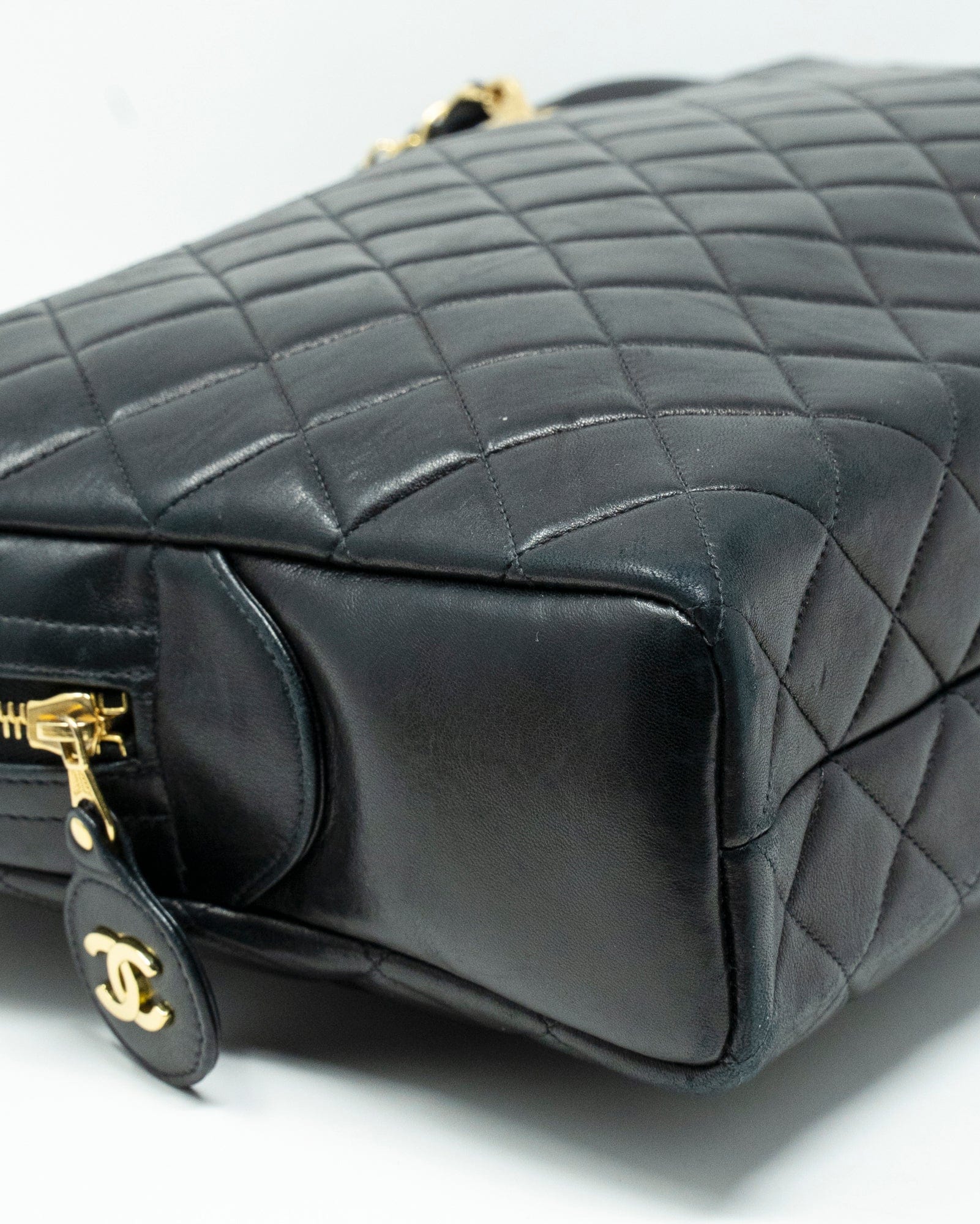 Chanel Chanel black lambskin quilted bag  - AGL1962