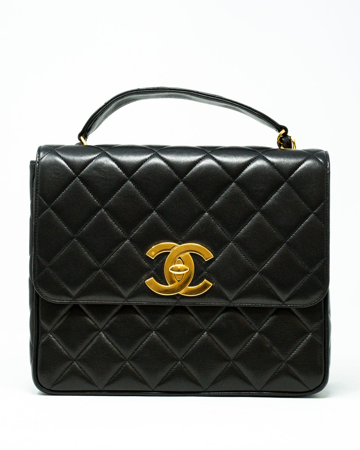 Chanel Chanel Black Lambskin satchel style crossbody bag with Jumbo CC lock - AWL2574