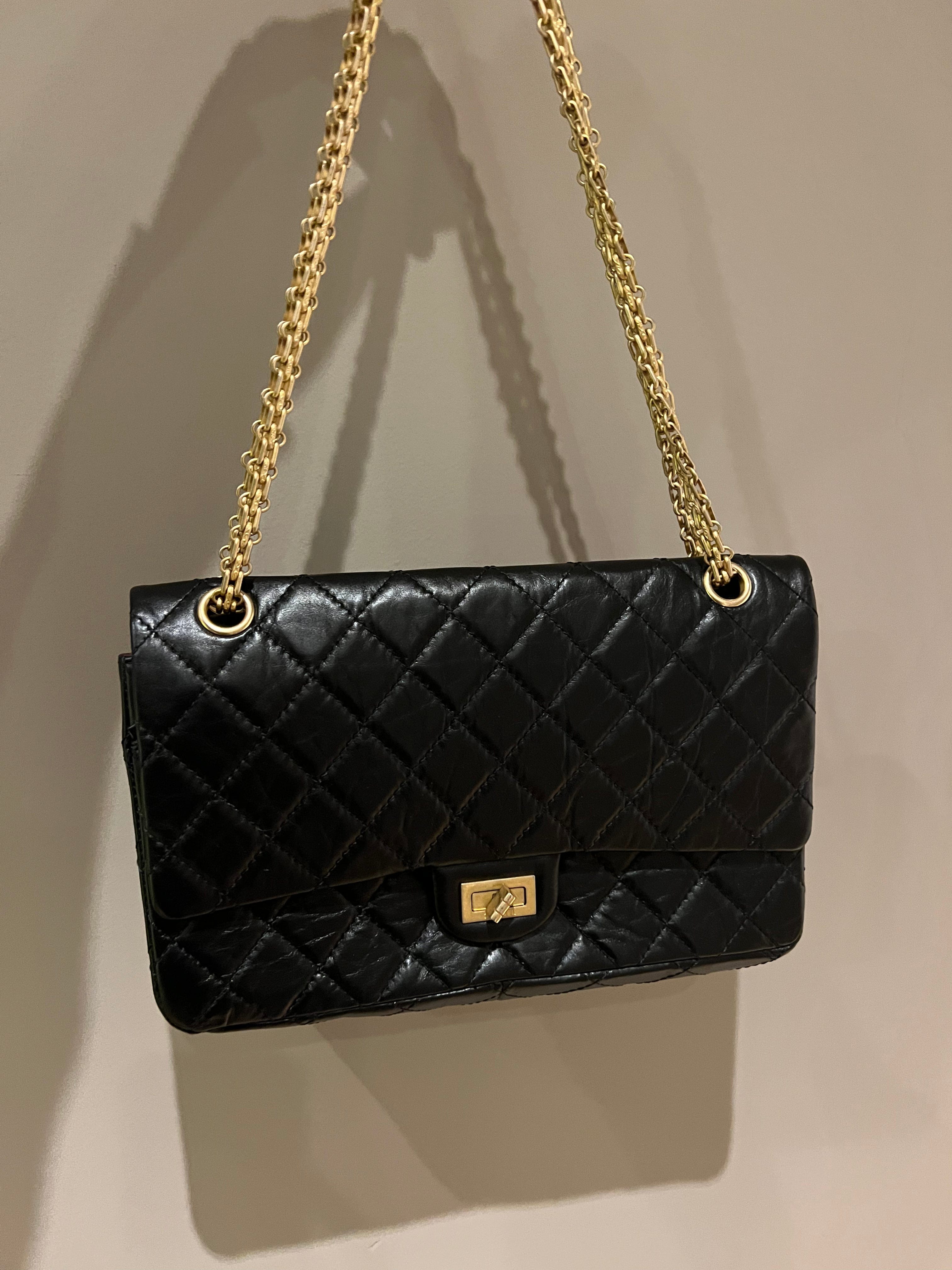 Chanel Chanel black medium classic flap, reissue chain UKL1009