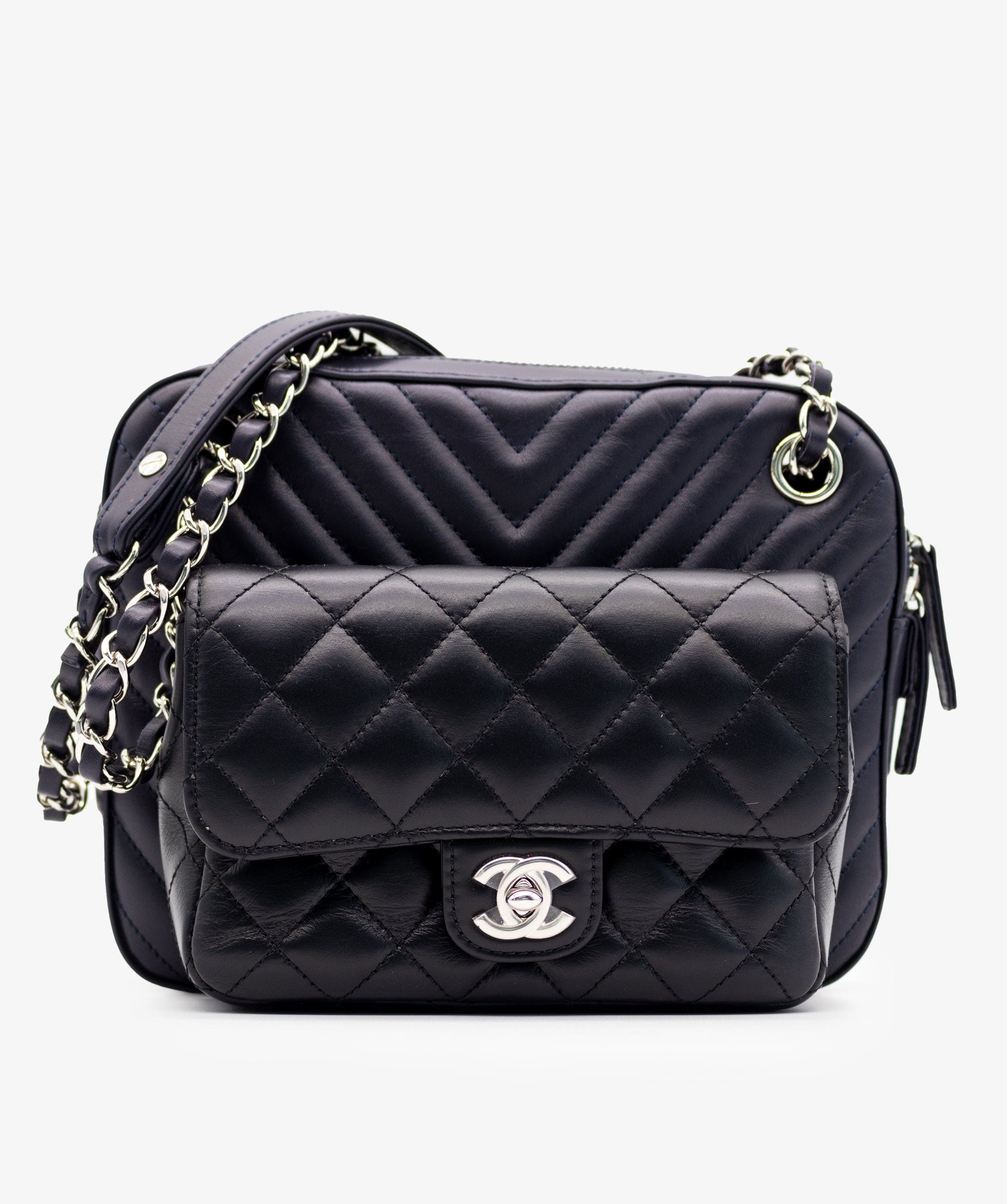 Chanel Chanel Black Navy Shoulder bag RJL1760