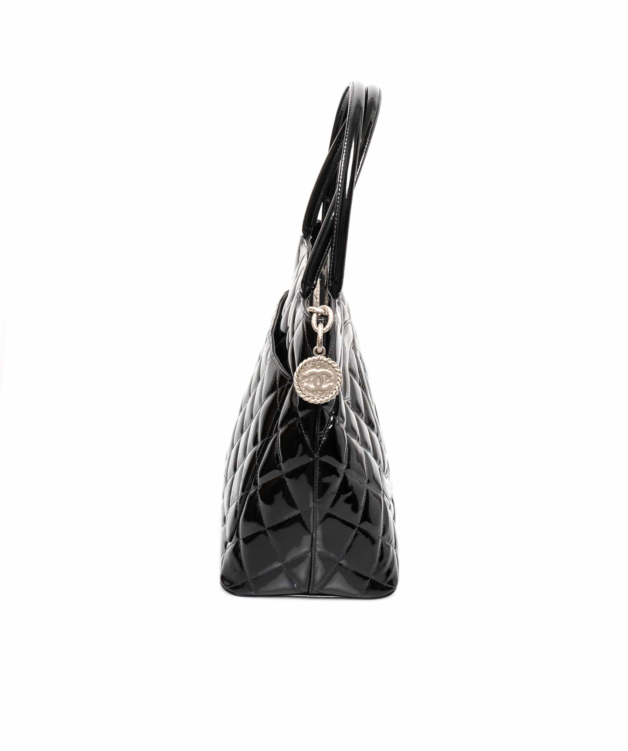 Chanel Chanel Black Patent Medallion Tote Bag PHW - AGL1370