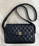 Chanel Chanel Blk Lmbsk Shoulder 9" Q6B0591IK1015