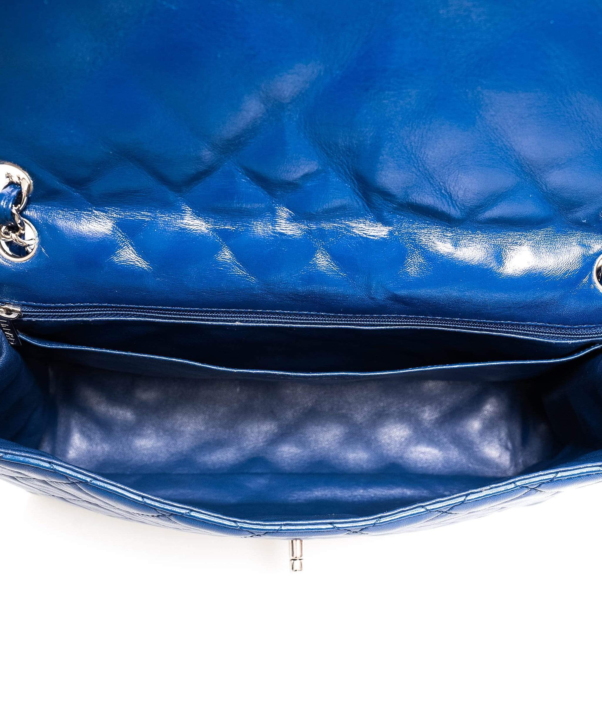 Chanel Chanel Blue Lambskin Jumbo Classic Flap Bag PHW - AGL1358