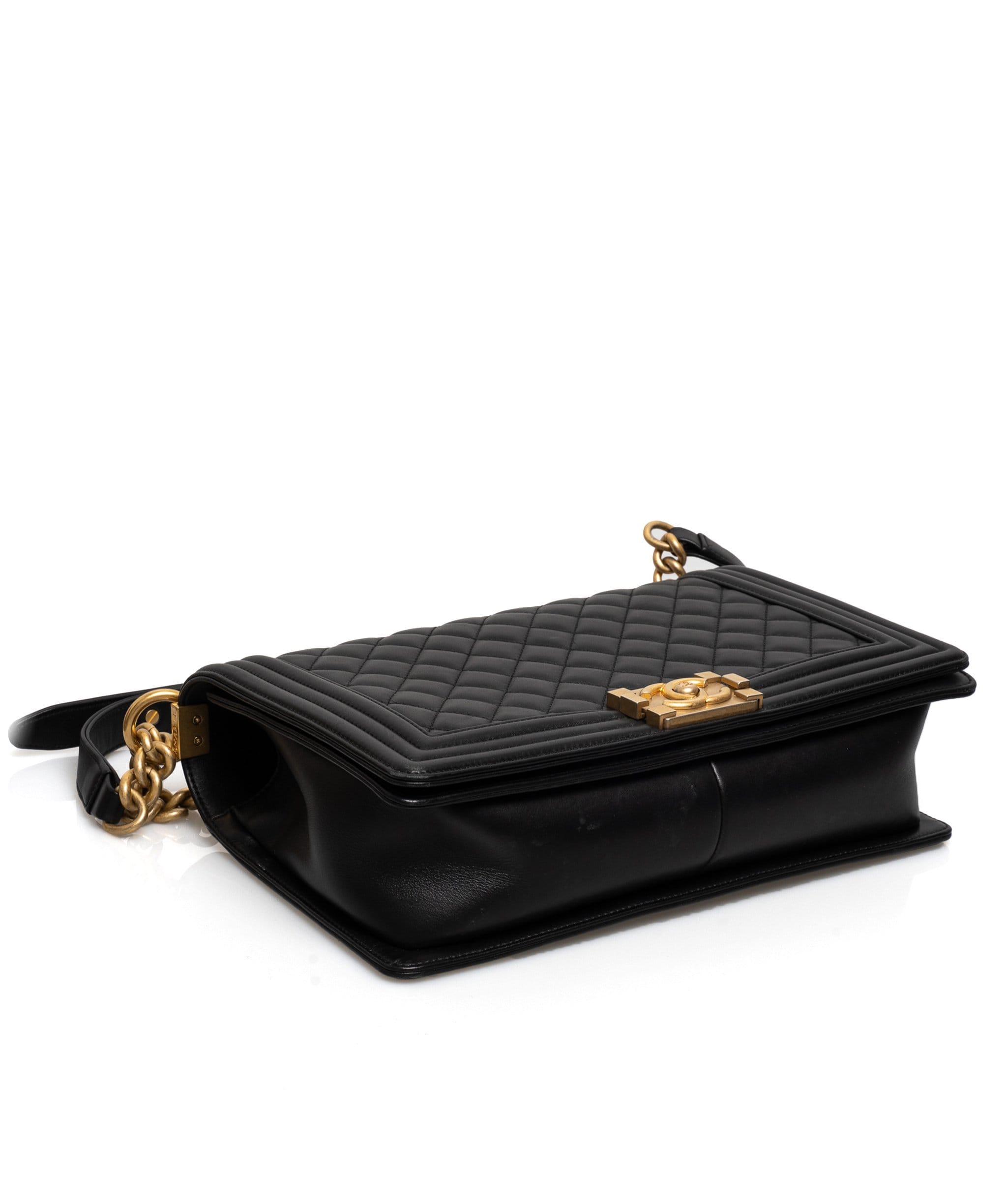 Chanel Chanel Boy bag Black with Gold Hardware - ASL1588