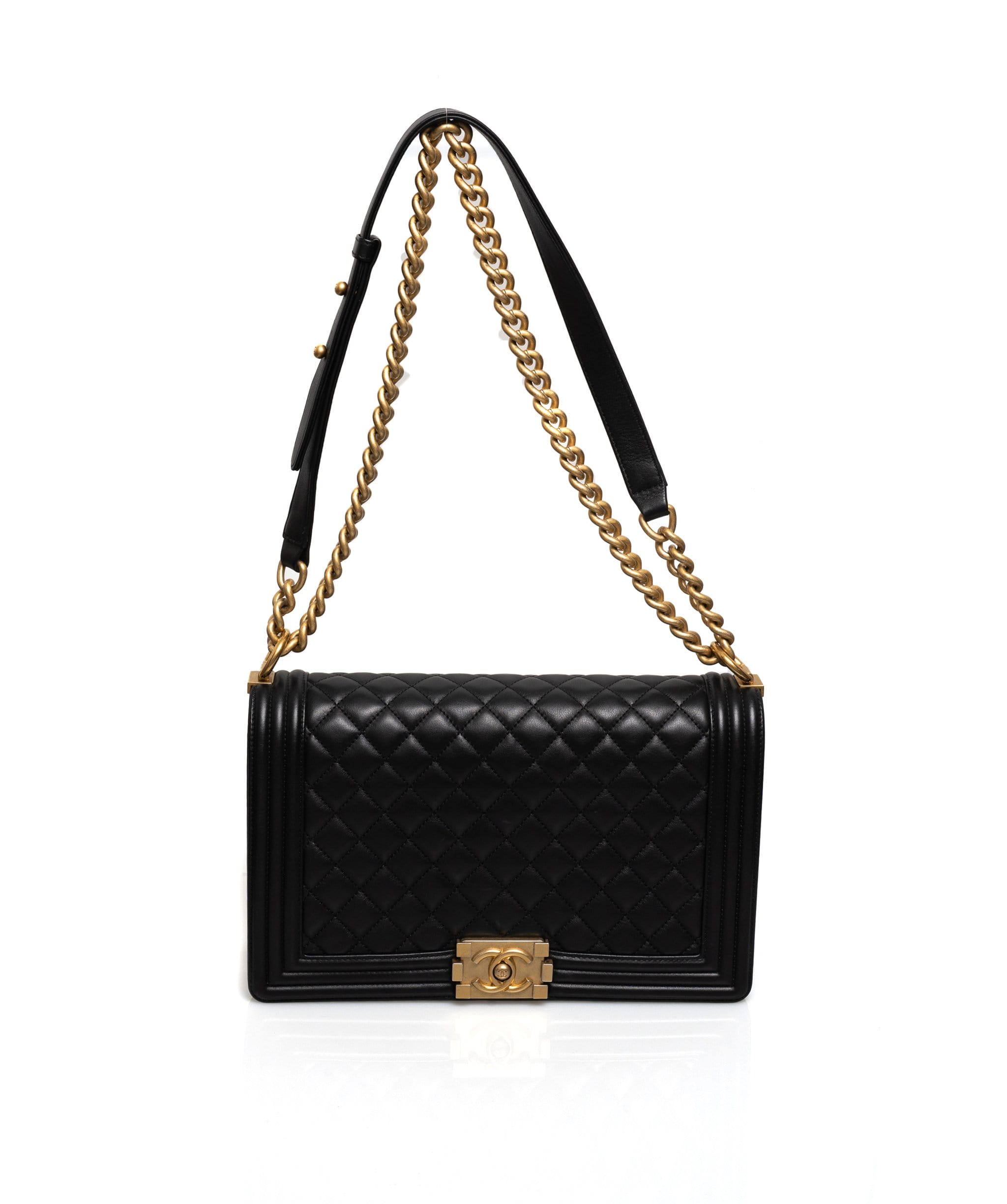 Chanel Chanel Boy bag Black with Gold Hardware - ASL1588