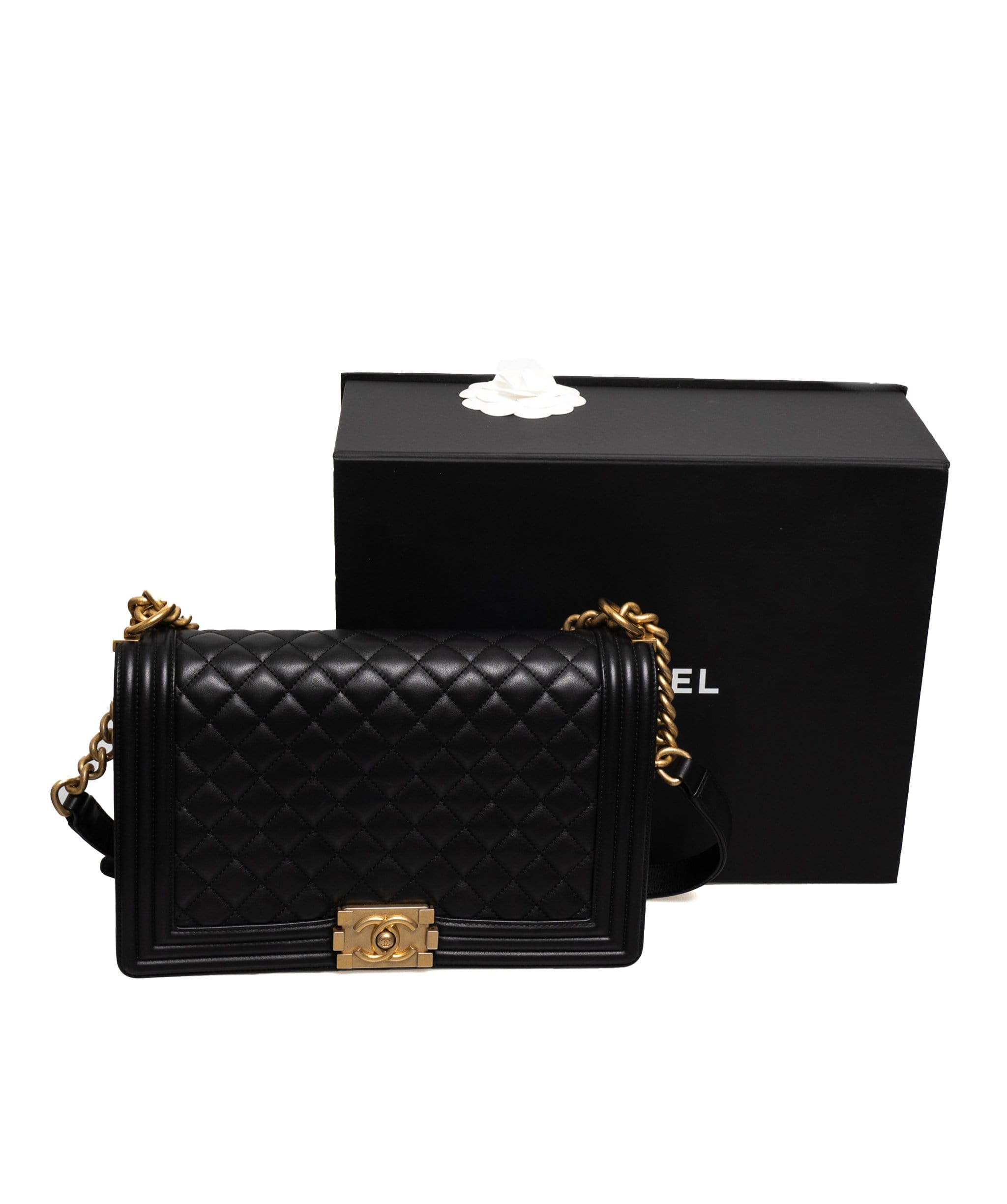 Chanel Chanel Boy bag Black with Gold Hardware - ASL1588