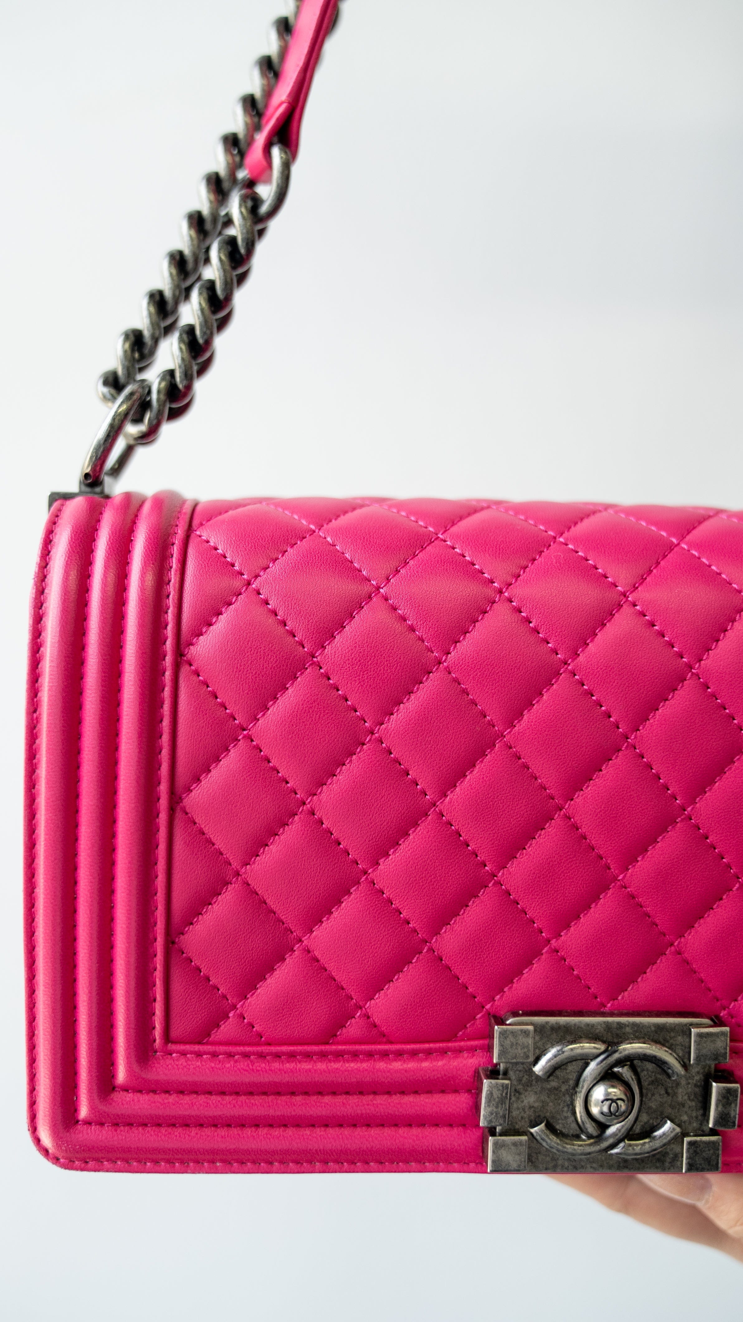 Chanel Chanel Boy Bag Pink ASL3927