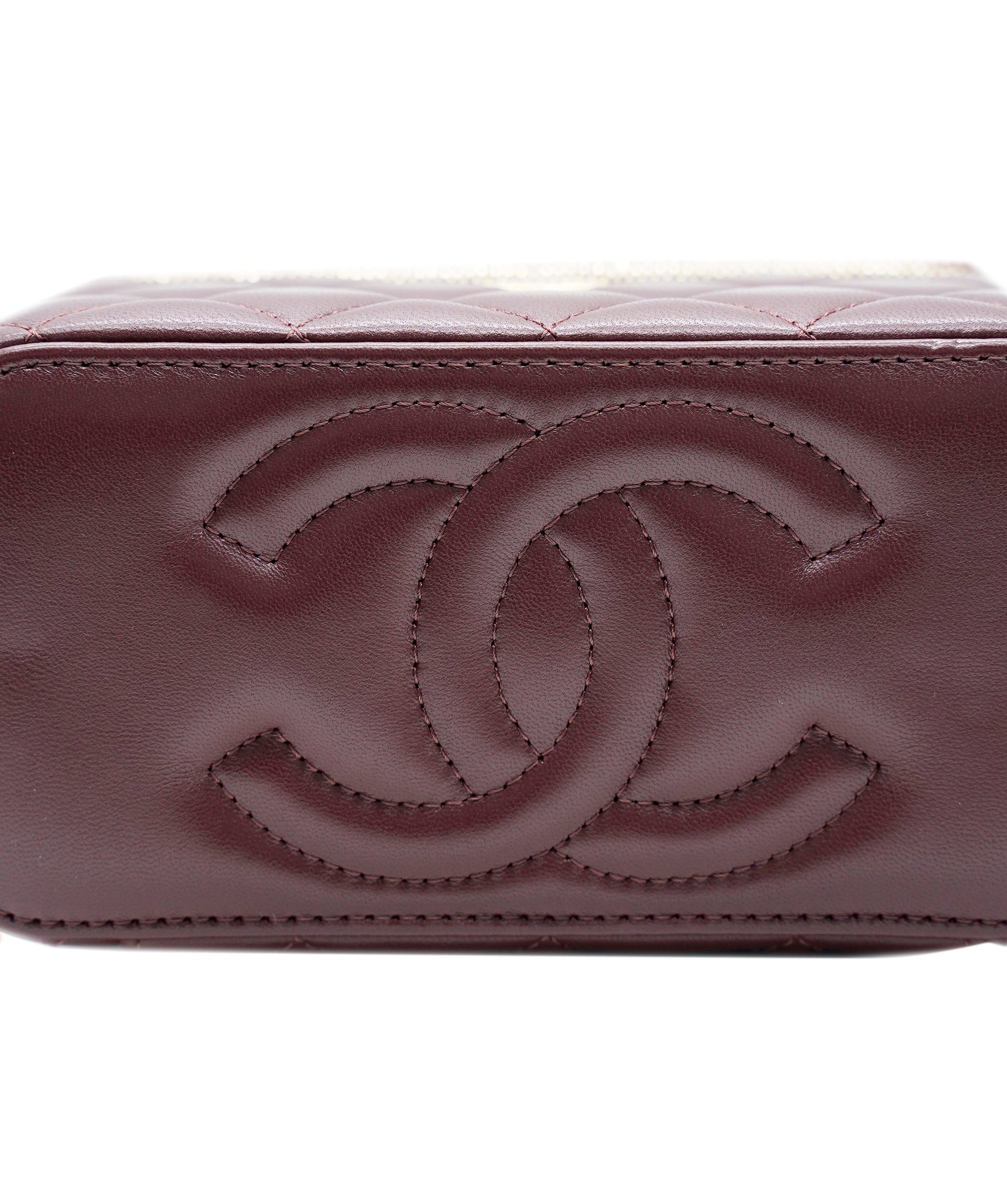 Chanel Chanel burdundy vanity ALC0258