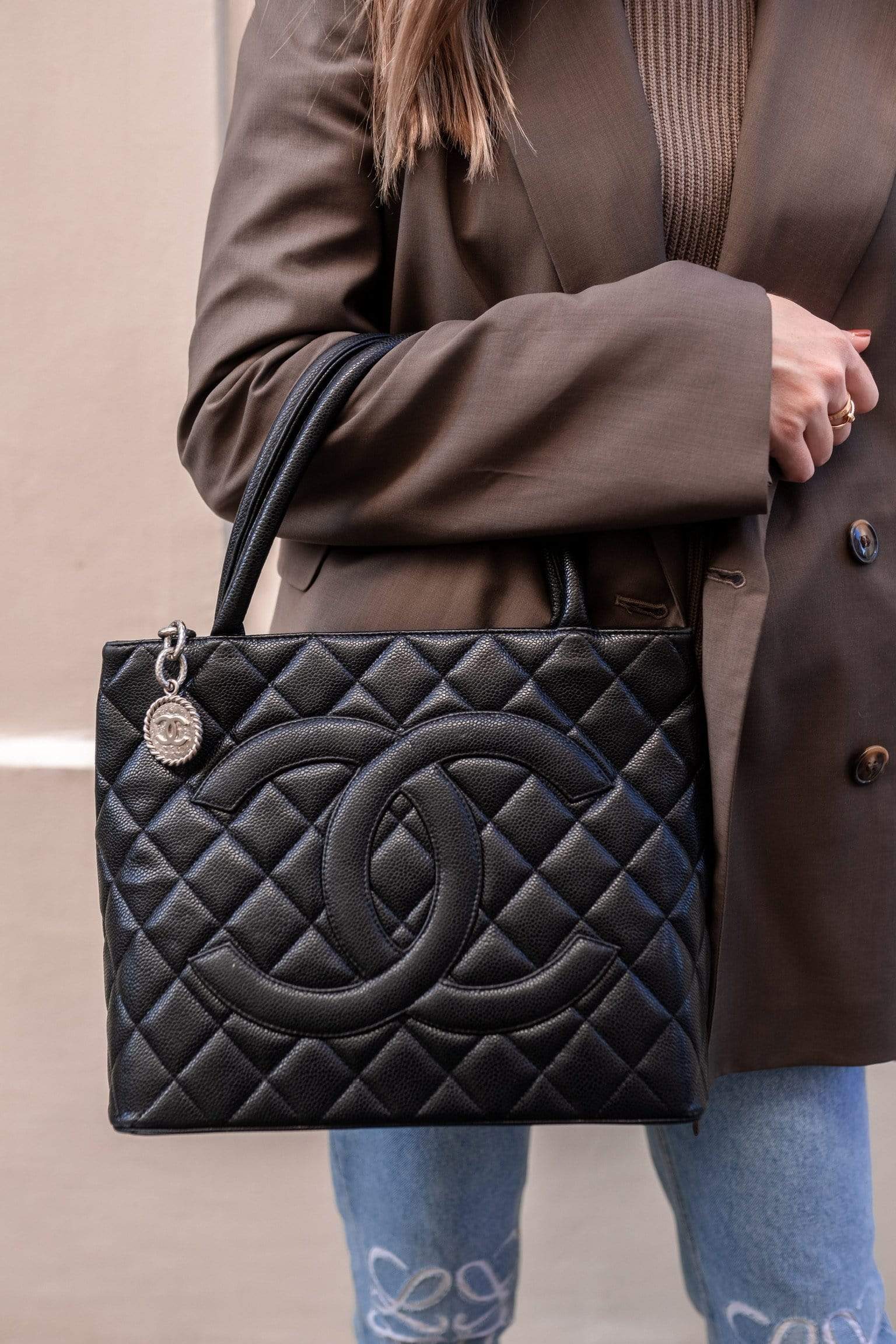 Chanel Chanel Caviar Medallion Tote Bag - ADL1538