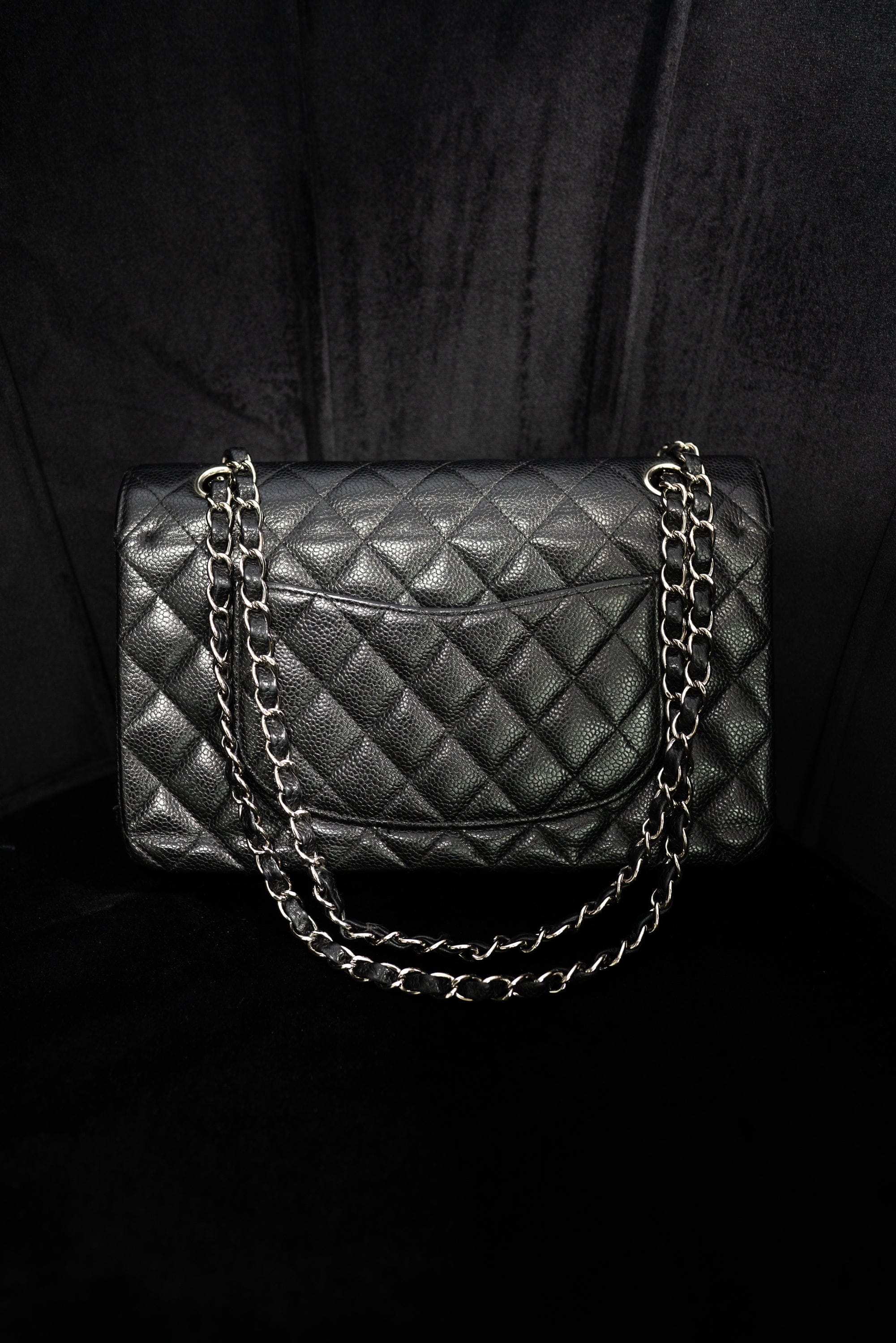 Chanel Chanel Caviar skin 10" Med Classic Bag - AWL2788