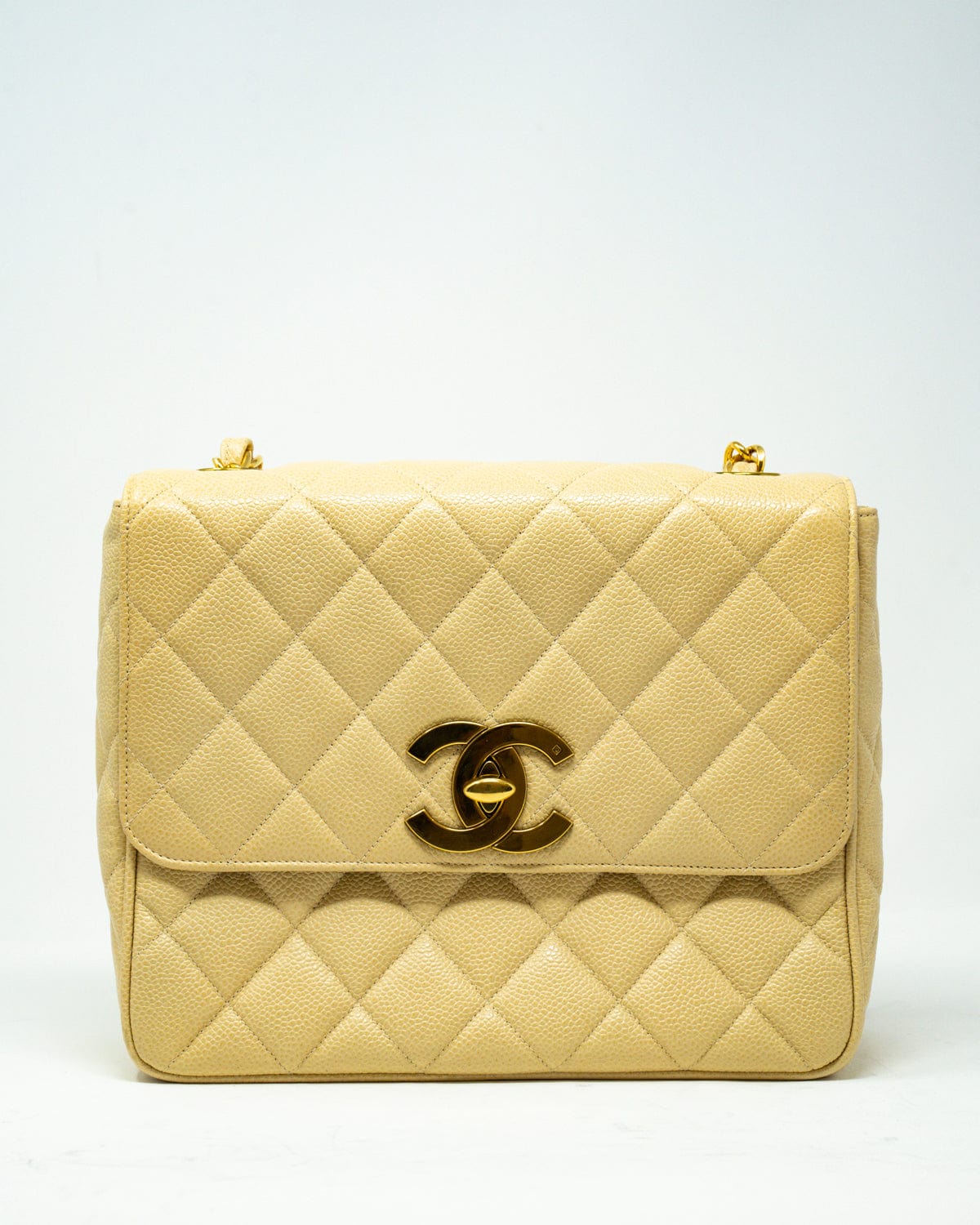 Chanel Chanel Caviar skin Satchel style crossbody bag with Jumbo CC lock - AWL2570