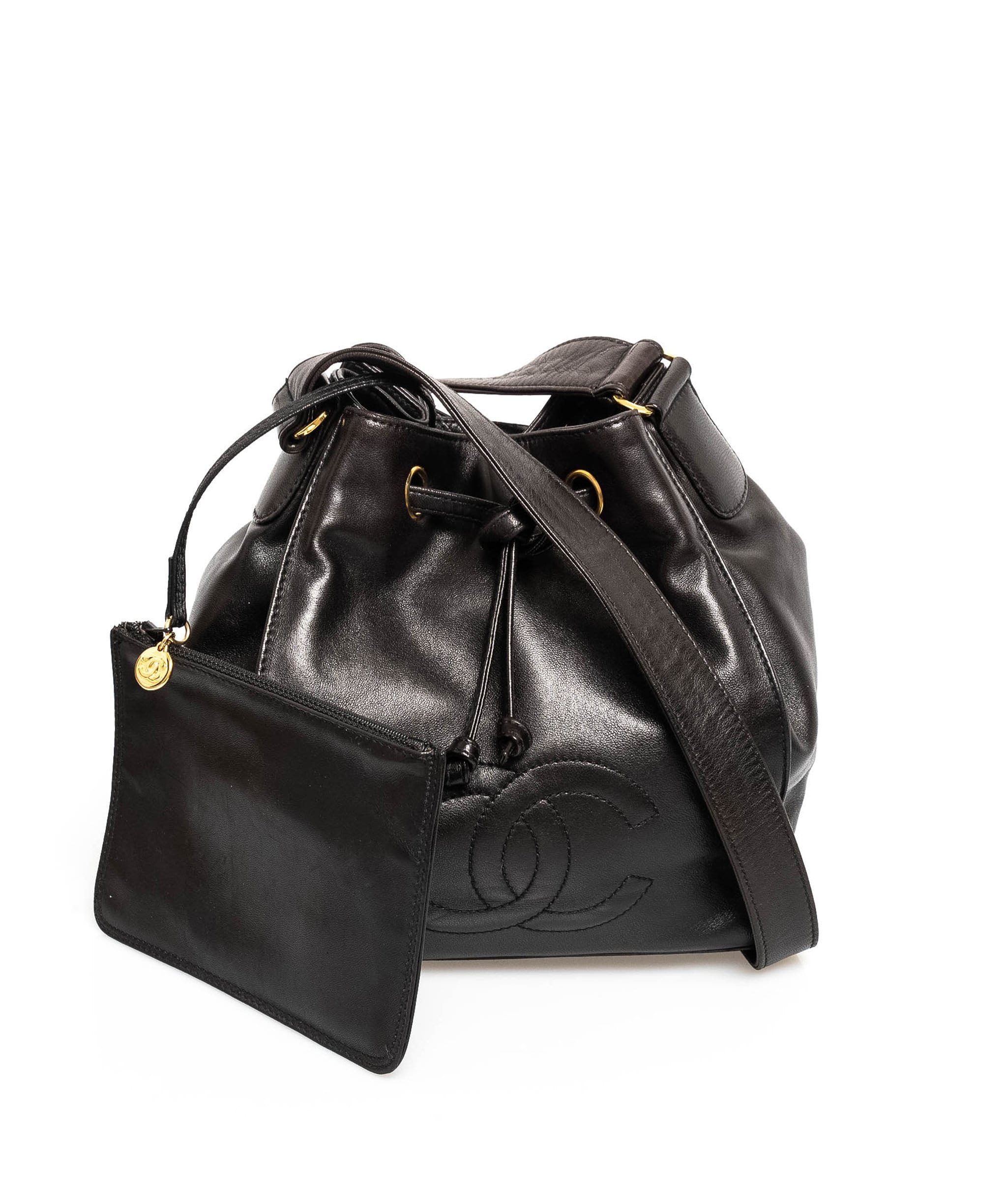 Chanel Chanel CC Drawstring Chain Shoulder Bag  - ASL1500