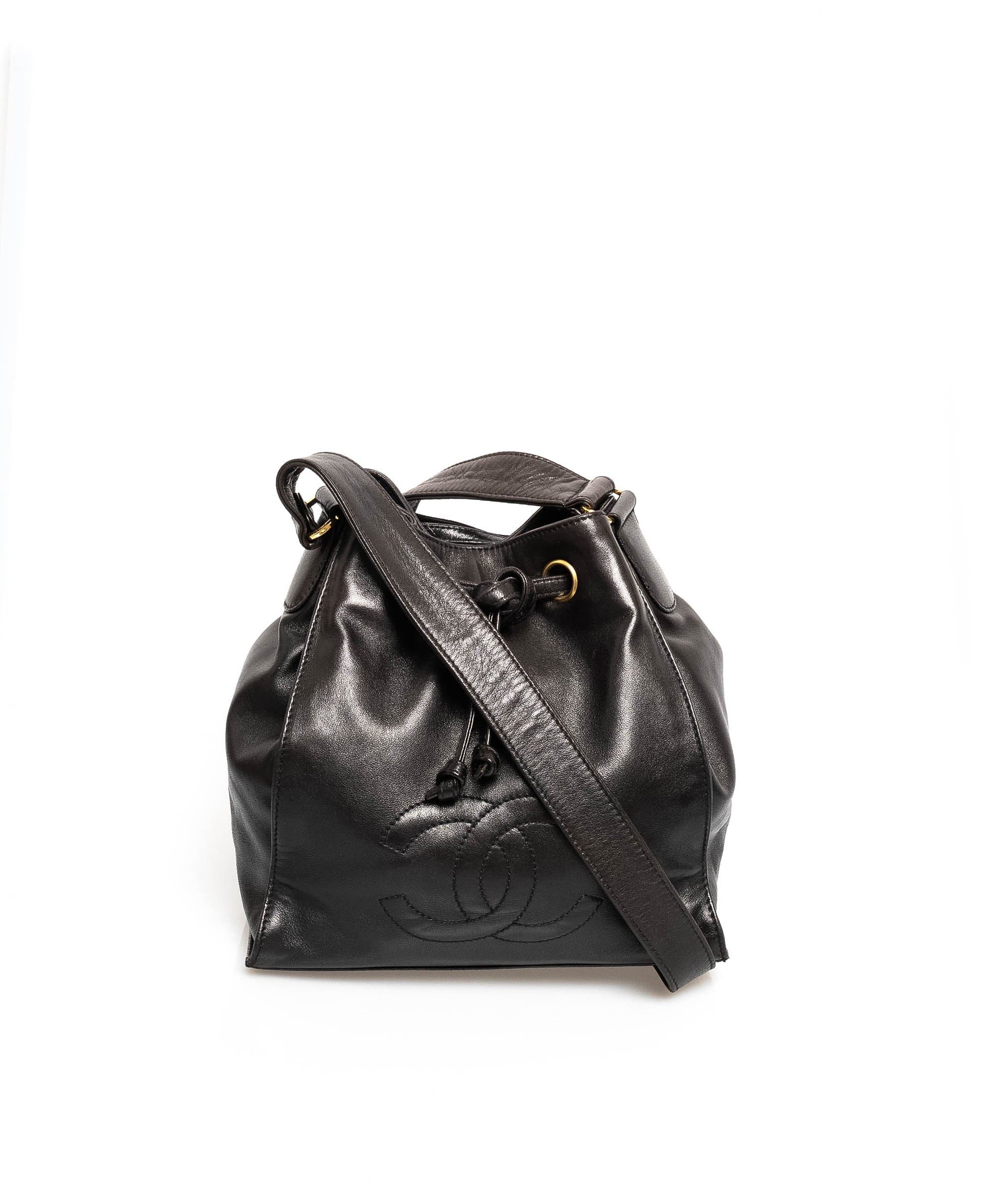 Chanel Chanel CC Drawstring Chain Shoulder Bag  - ASL1500